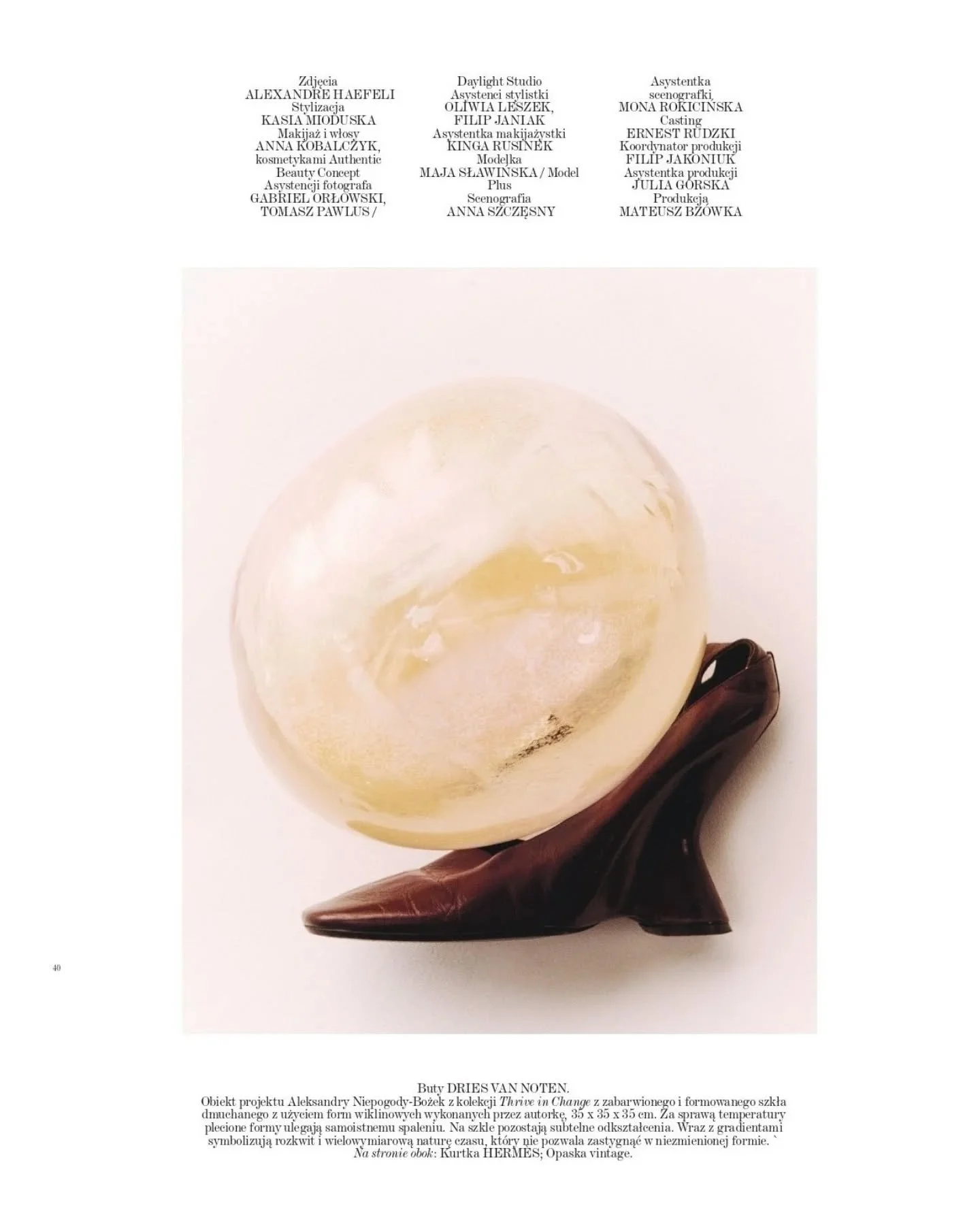 See my object 'Thrive in Change' in @vogue.polska

Photography @alexandre_haefeli
Scenography @anna_szczesny 
Text @kamiwagner