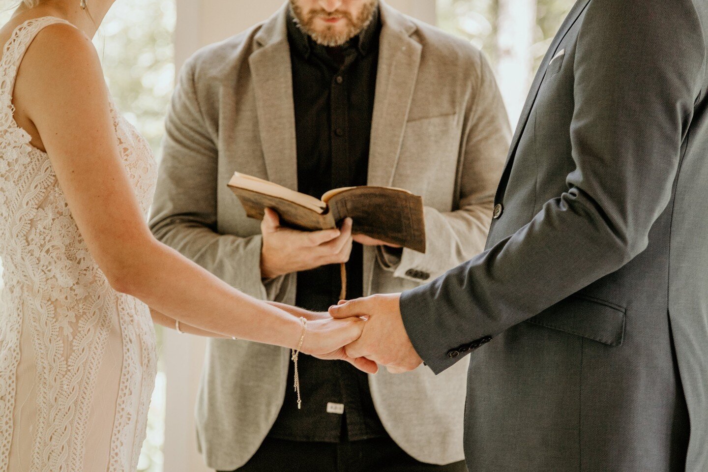 🤝🤝🤝⁠
⁠
#nashvilleweddingphotographers #nashvilleweddingphotography #nashvilleelopement #love #wedding #elope #nashvillephotographer #franklintennessee #elopenashville #elopementphotographer #elipement #elopementwedding #nashvilleelopementphotograp