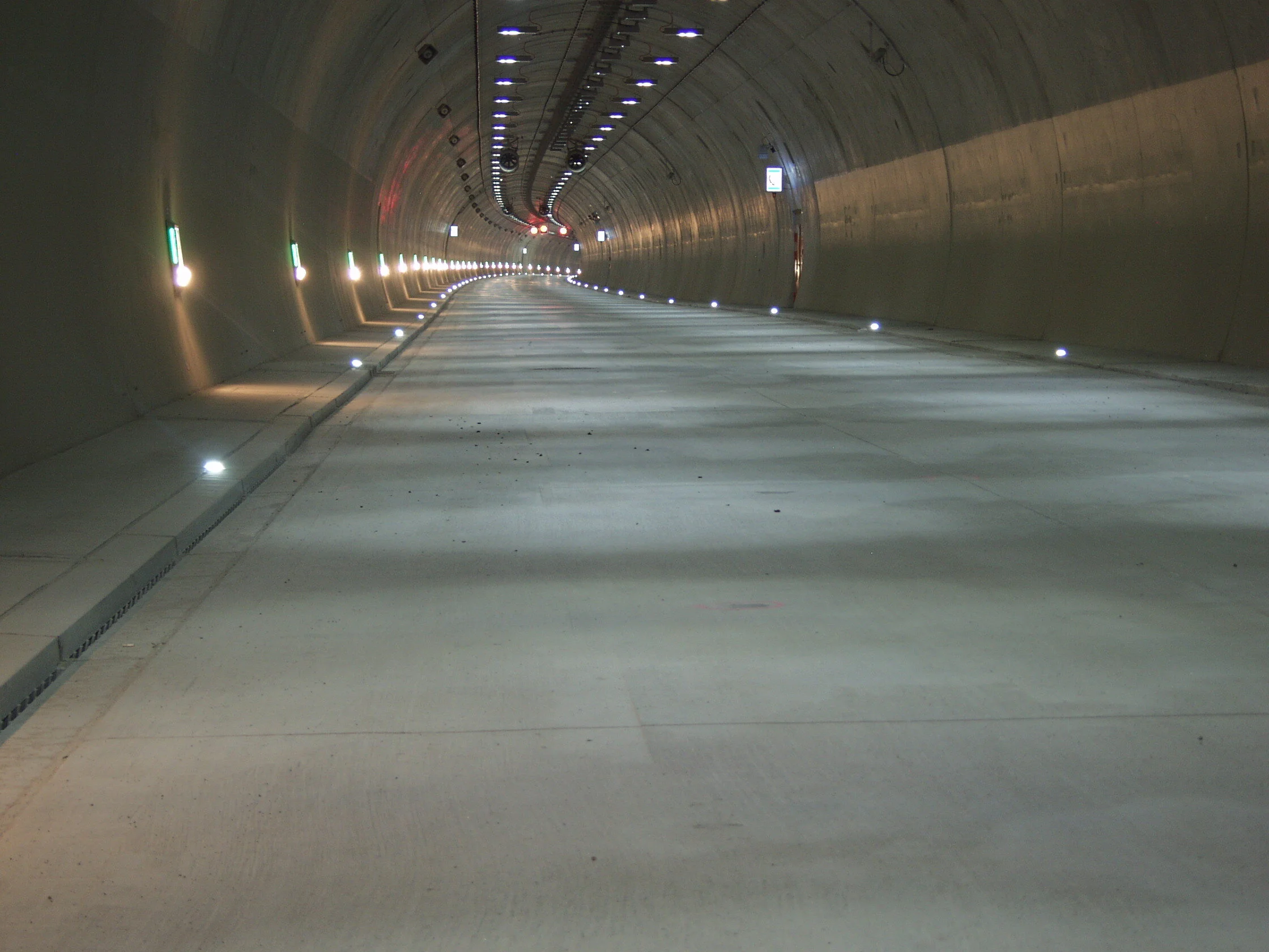 Tunnel Schmucke_Smartstuds.JPG