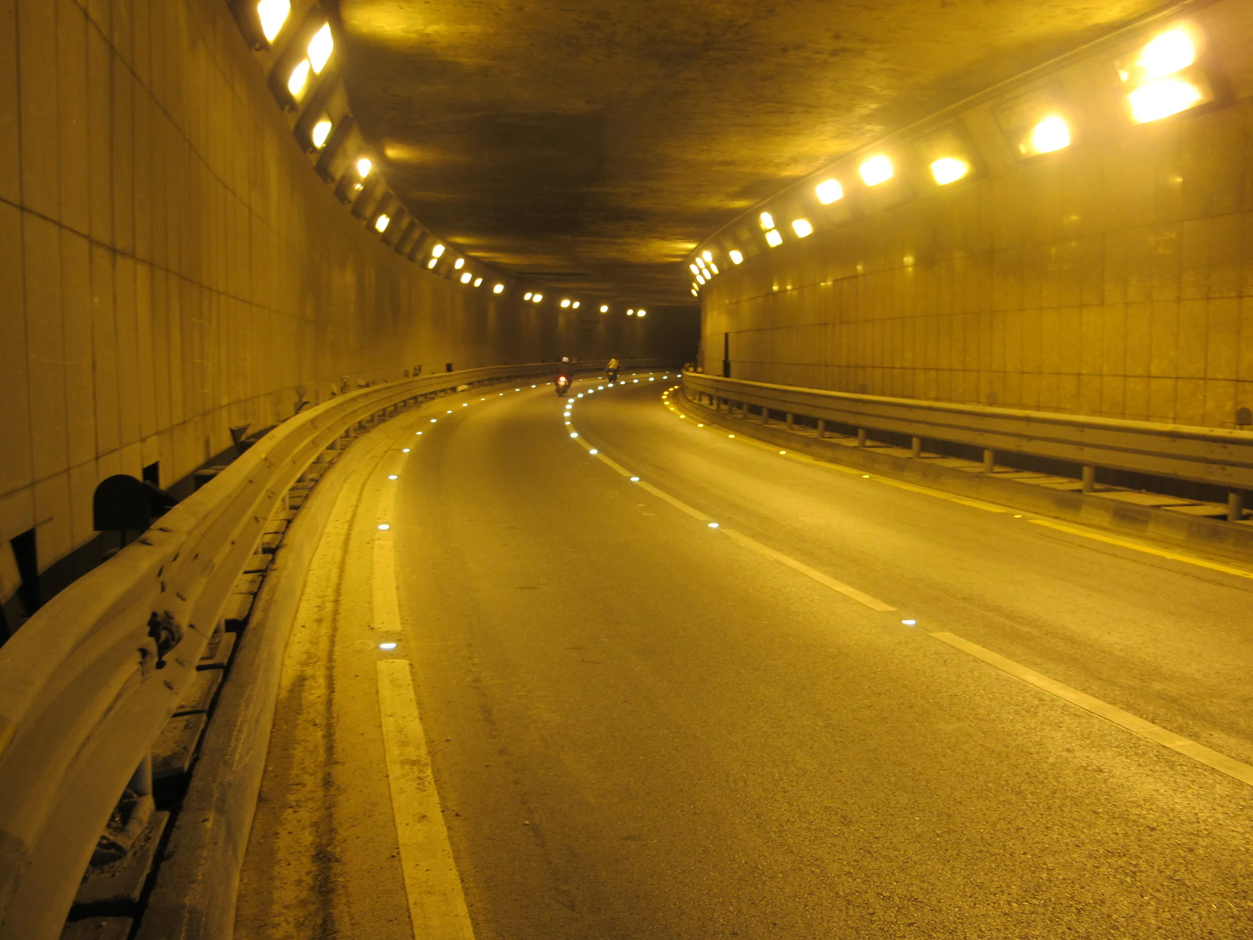 Bangkok Tunnel.JPG