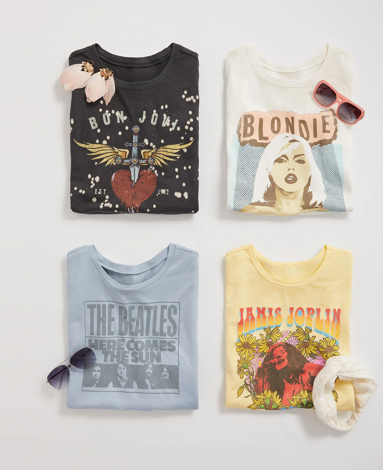 SUM1_05_ROCKER_TEE_ACCESSORIES_GRID_0833_V1.jpg