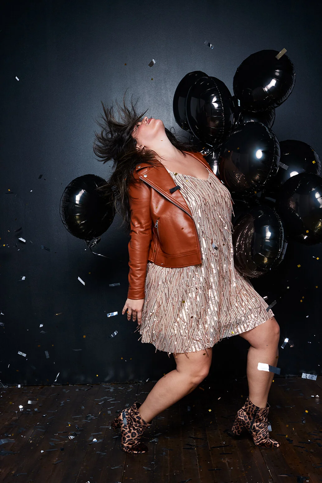 200919_HOL_1_LA_51_INTROSHINE_MERRY_FIGURE_0584_V1.jpg