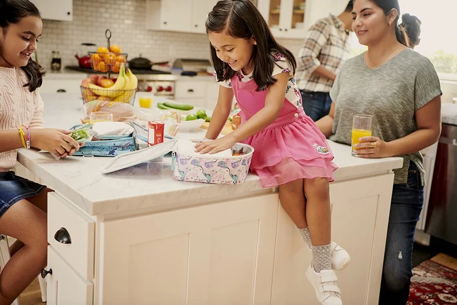822862-BTS-Tech-Supplies-SSNL-ETS-OF-Mom-Kid-Making-Lunch-2564-SELECT copy.jpg