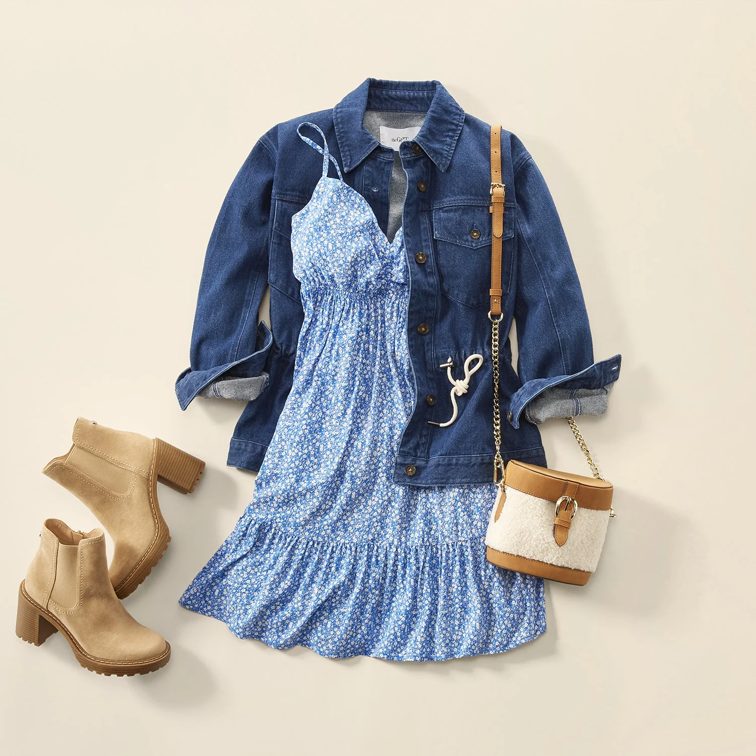 1649808-APRL-Fall-Fash-WMNS-Trend-Less-Femme-Explorer-LD-FY23-sq-v1-hero-SELECT copy.jpg