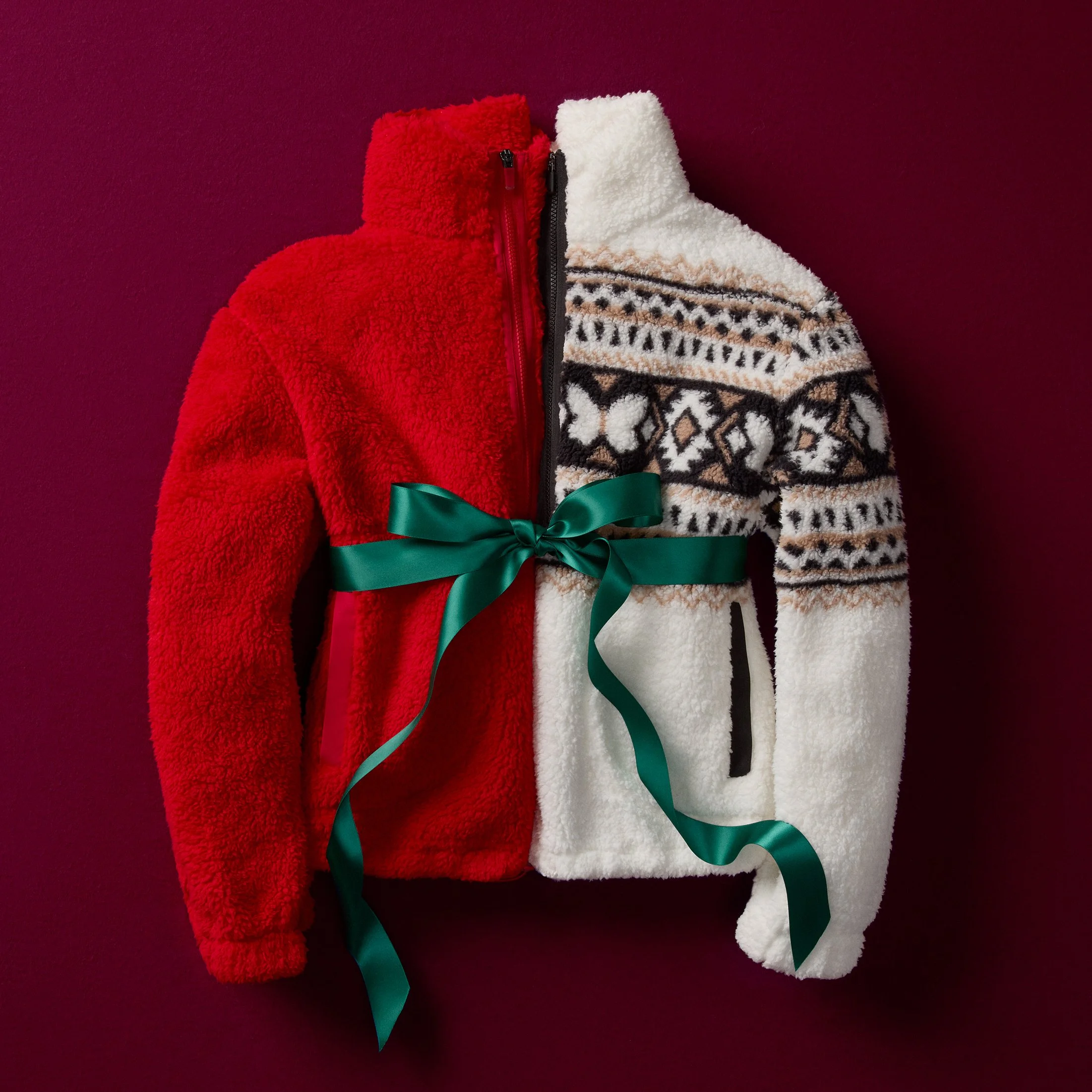 4941679-FY25-HOLIDAY-COLDWEATHER-Wmns-Nobo-Fleece-Apparel-LD-0769-HERO_a_sRGB150.jpg