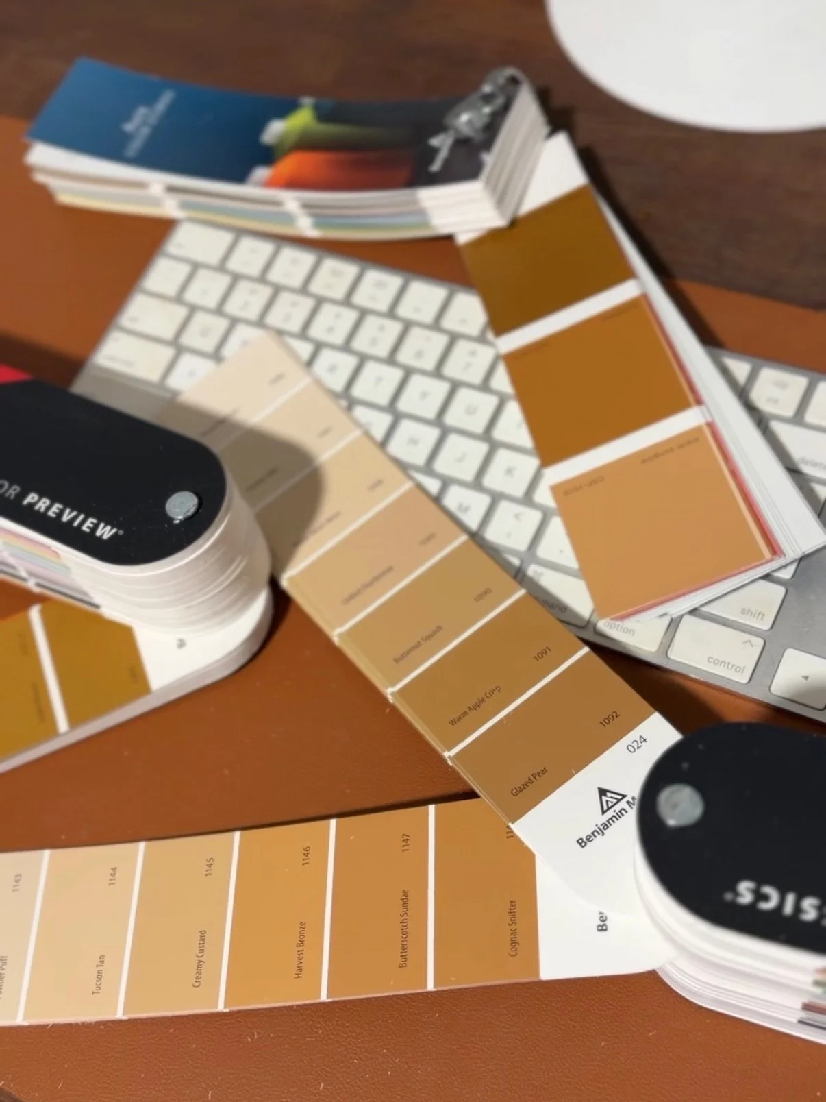 On Sundays I overthink colour choices&hellip;

It&rsquo;s probably the oldest renovation advice in the book: don&rsquo;t let one beautiful image you stumble across halfway through your project send you into a complete design spiral&hellip;and yet, he