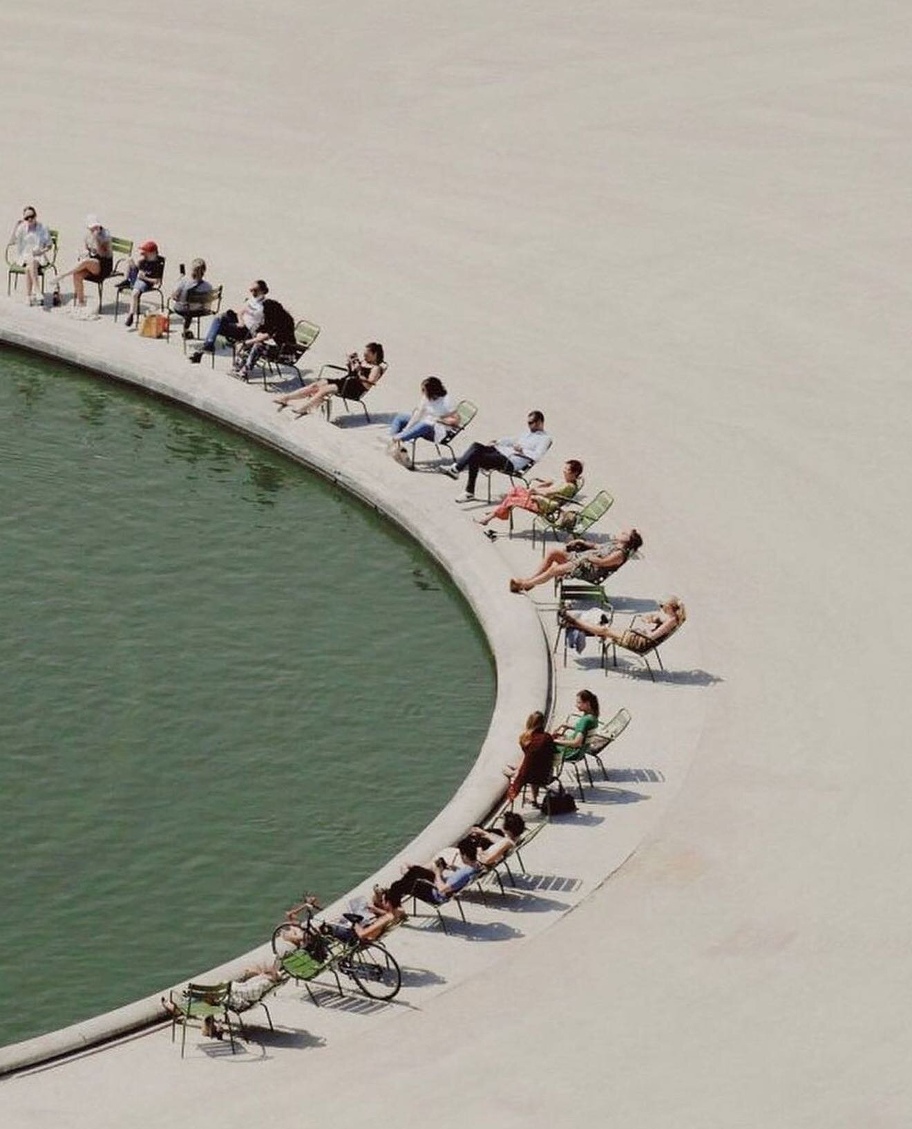 Mentally here. 

📷: Guillauma Lavern, Jardin des Tuileries