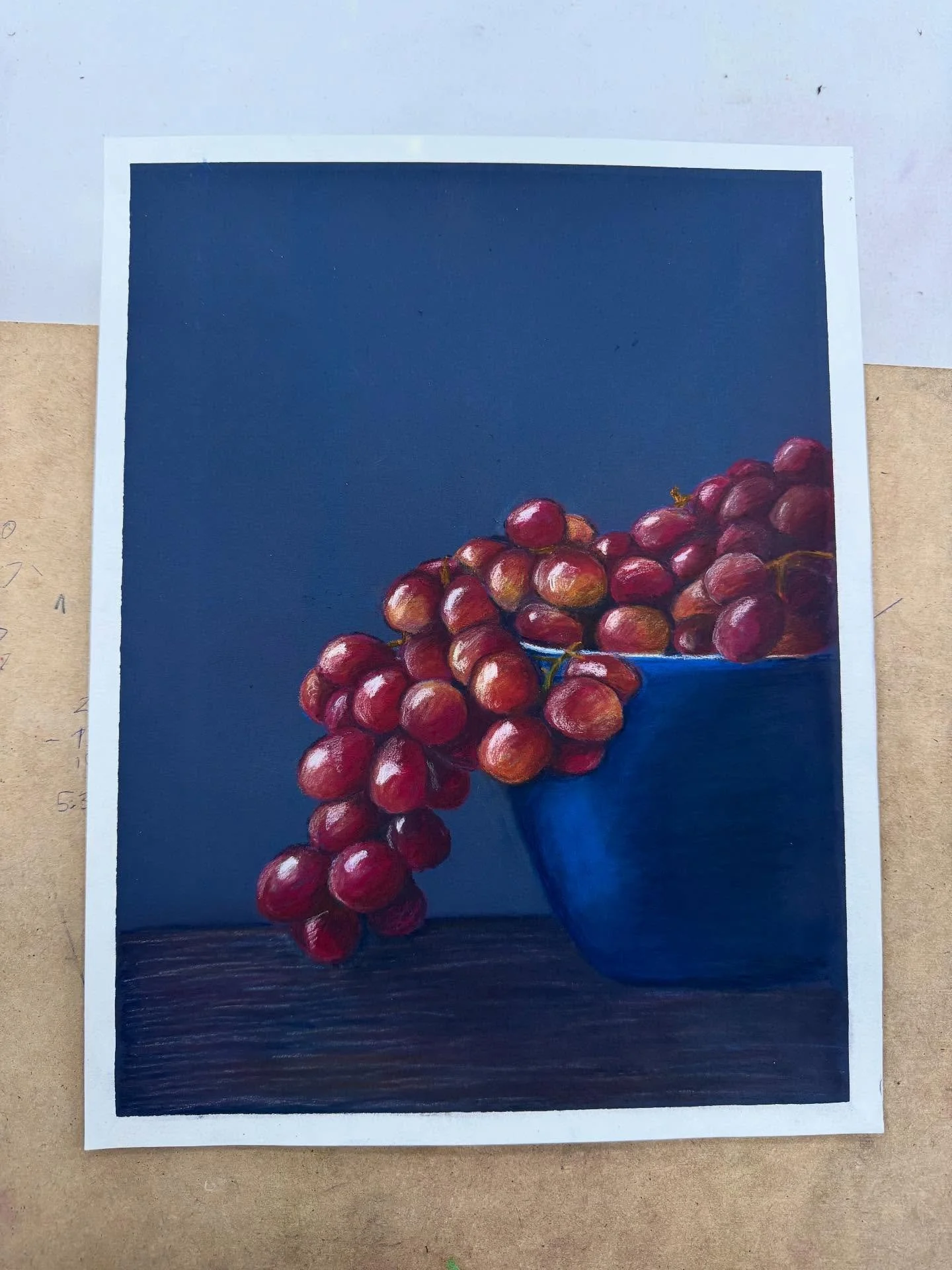 A still life in chalk pastels at art school over the last two weeks. This was so much fun that I&rsquo;m thinking I may need to buy some to do at home ❤️ #art #artwork #artistsoninstagram #artist #chalkpastelart #chalkpastels #stilllife #stilllifeart