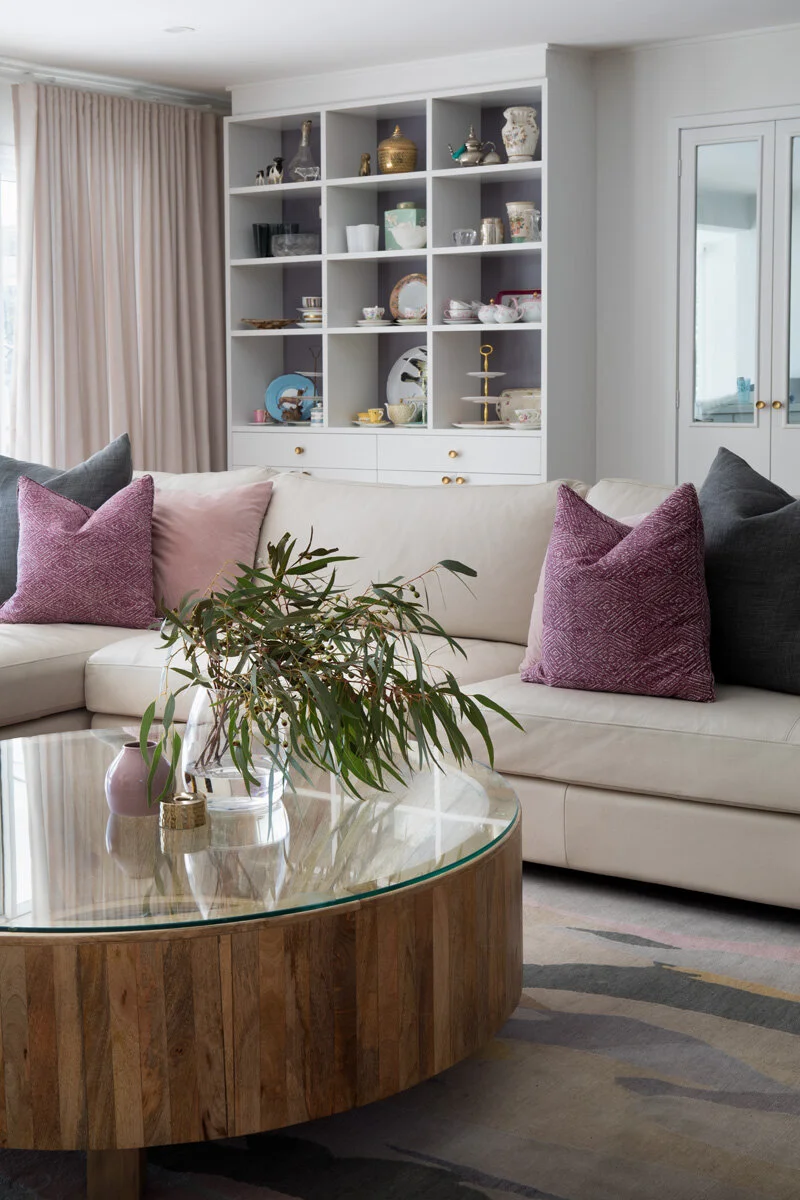 This is an amazing living room, you will love it.