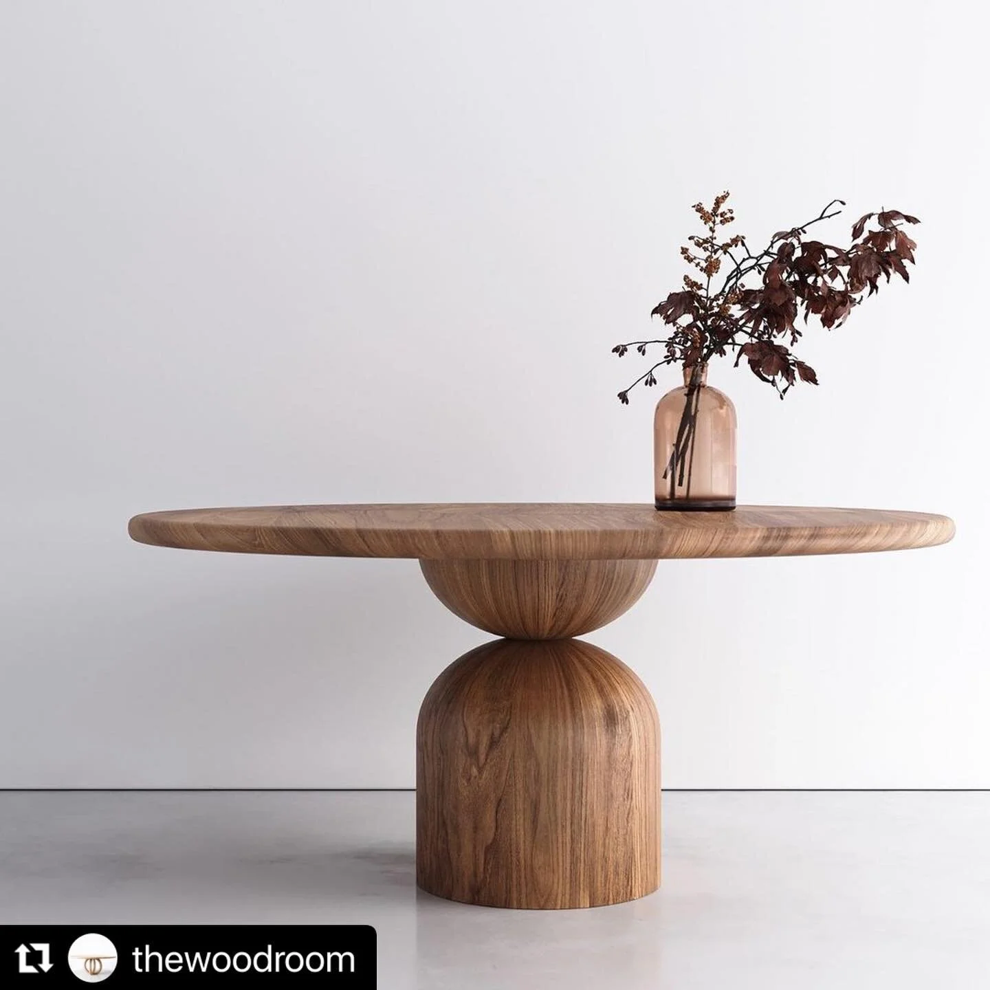//CURVES AHEAD// I love the curves &amp; shapes in the Bell Table by @thewoodroom Australian designed &amp; made ⭐️ Circular shape is so perfect for easier conversations with more.
🙋🏼&zwj;♀️Who&rsquo;s celebrating Thanksgiving tonight? There&rsquo;ll be a thankful for.... conversation at our table tonight 🤗 
📸 @thewoodroom