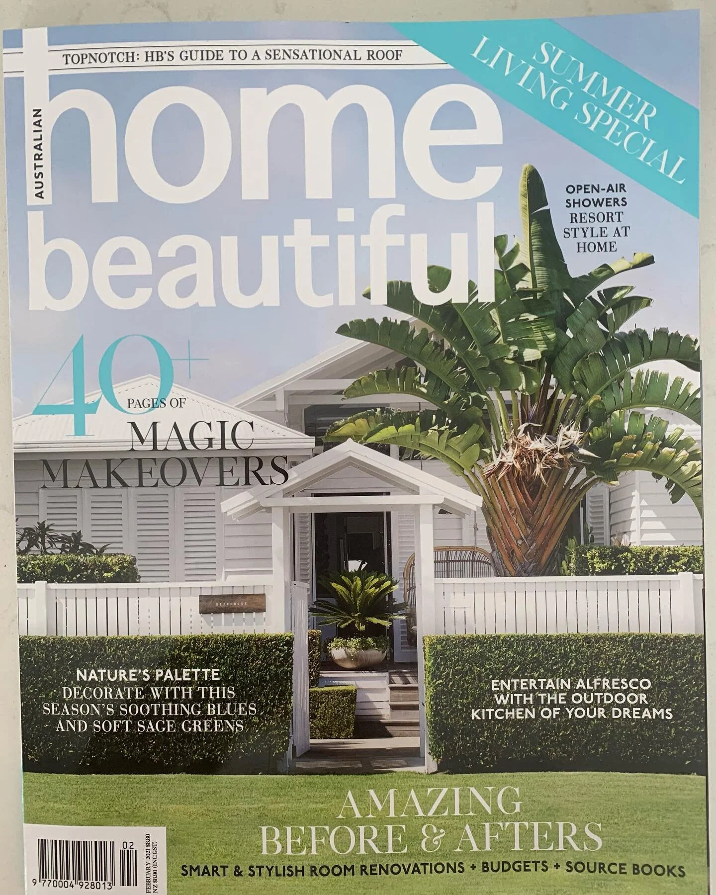 //HOME BEAUTIFUL// 🌺 ☀️ vacay got away from me! Finally got to flick through one of my fave mags &amp; alas there&rsquo;s my &lsquo;Magic Makeover&rsquo; from page 167. It&rsquo;s hard to beat @homebeautiful for new ideas, products &amp; inspiration. Despite everything we have online at our literal fingertips, I get so much out of it 🌟 Grab yourself a copy. I&rsquo;ll reveal more of my featured project over the next few days. 👉🏻swipe for a sneak peek 👀 

📸 @johndownsphotography 
✍🏻 @suewheeler