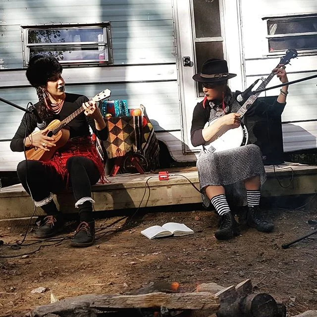 Throwback to musical meanderings with my twin flame, soul sister in #muskoka 
#ariesoddysey #muskoka #liveyourart