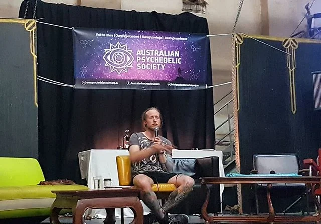 I have some wickedly witty, beautiful and compassionate friends, this is one of them. This is @jameswjesso. James is the host of one of my favourite podcasts to date, @attmindpodcast (on psychadelic culture & consciousness). Yesterday, I had the