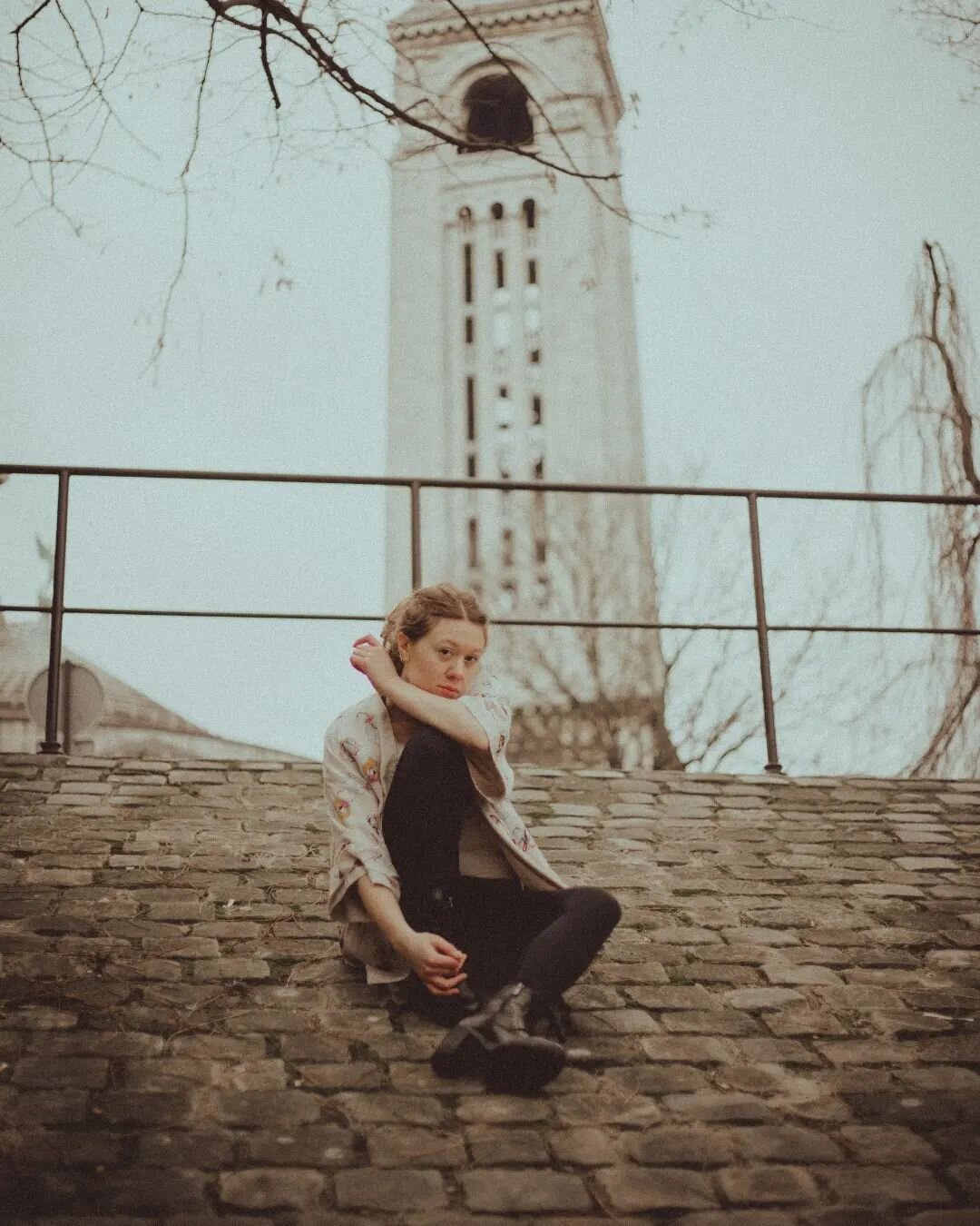 1 , 2  ou 3 ? 📸
Canon R6 + 24mm f/2.8 // 50mm f/1.8
Mod&egrave;le : @nina_dotti 🙏
______________________________________________⁠
&copy; @atomzstudio⁠
______________________________________________⁠
⁠
#pfpasteque #portrait_fr⁠ #perpignan
#frenchpor