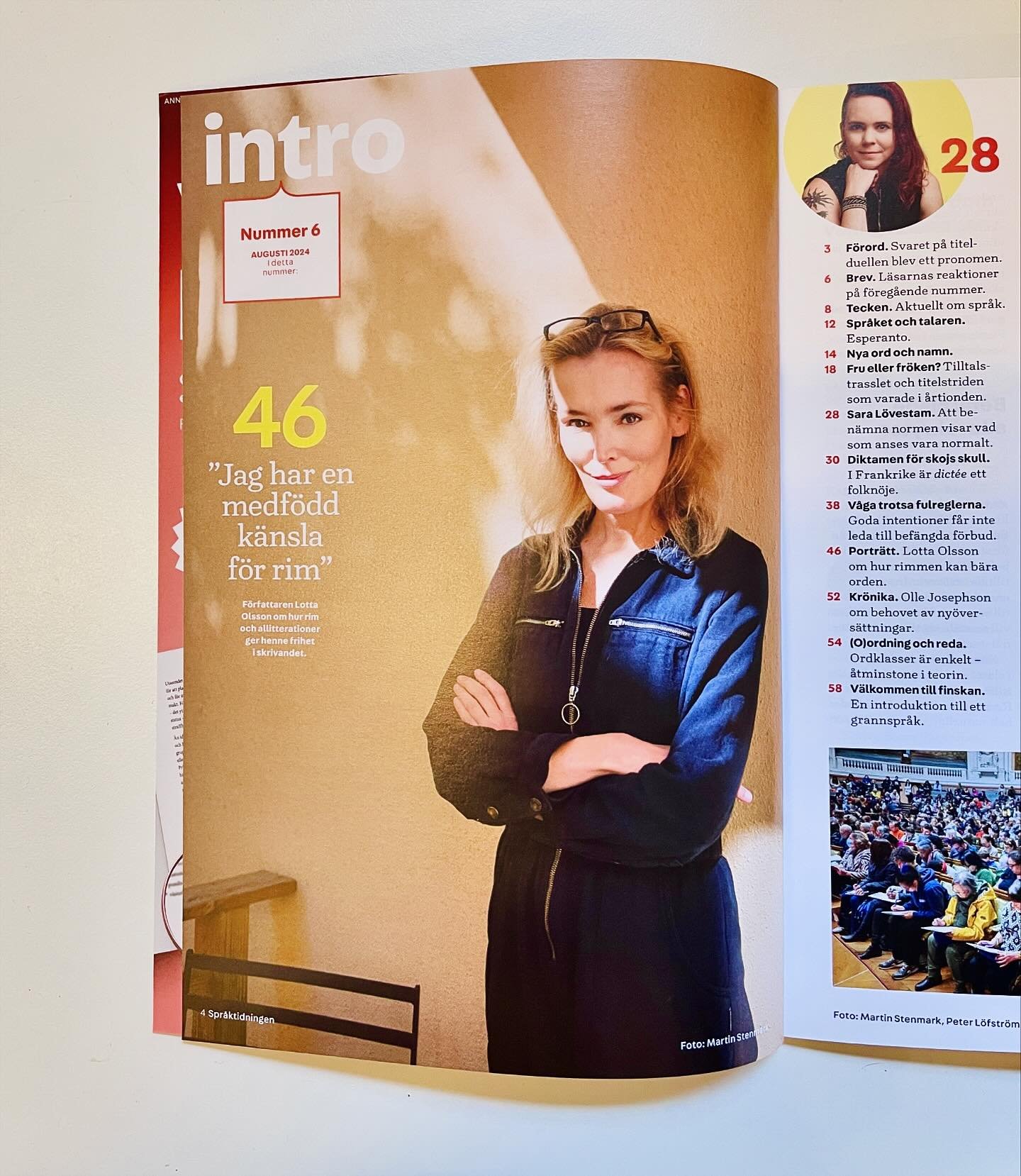 Fotograferat f&ouml;rfattaren Lotta Olsson f&ouml;r senaste numret av Spr&aring;ktidningen - en personlig favorit n&auml;r barnboksavdelningen p&aring; biblioteket g&aring;r varm f&ouml;r tillf&auml;llet. Fick &auml;n en g&aring;ng lyxen att f&aring;