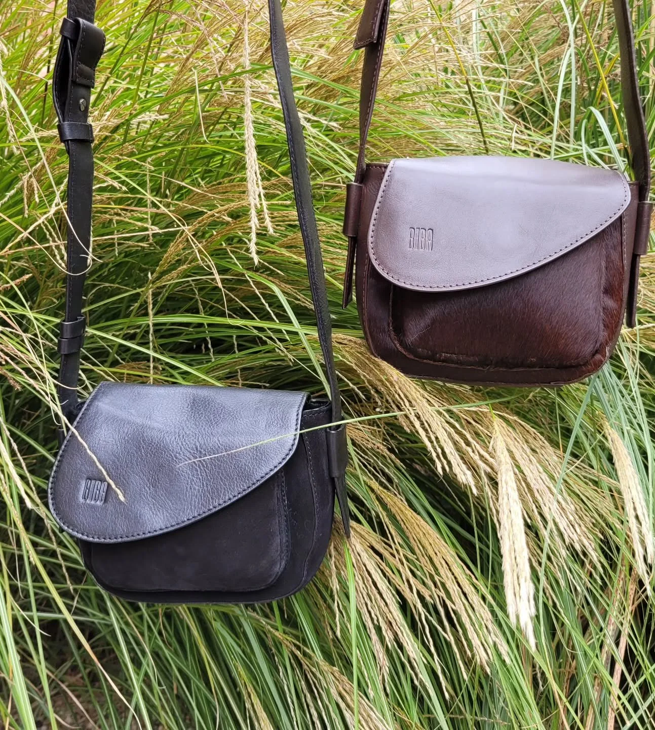 Crossbody tassen van Bibabarcelona , leer met su&egrave;de en leer met vacht. &euro;99.95 en &euro;89.95 #steenwegsittard #parkeerplaatssteenwegbereikbaar