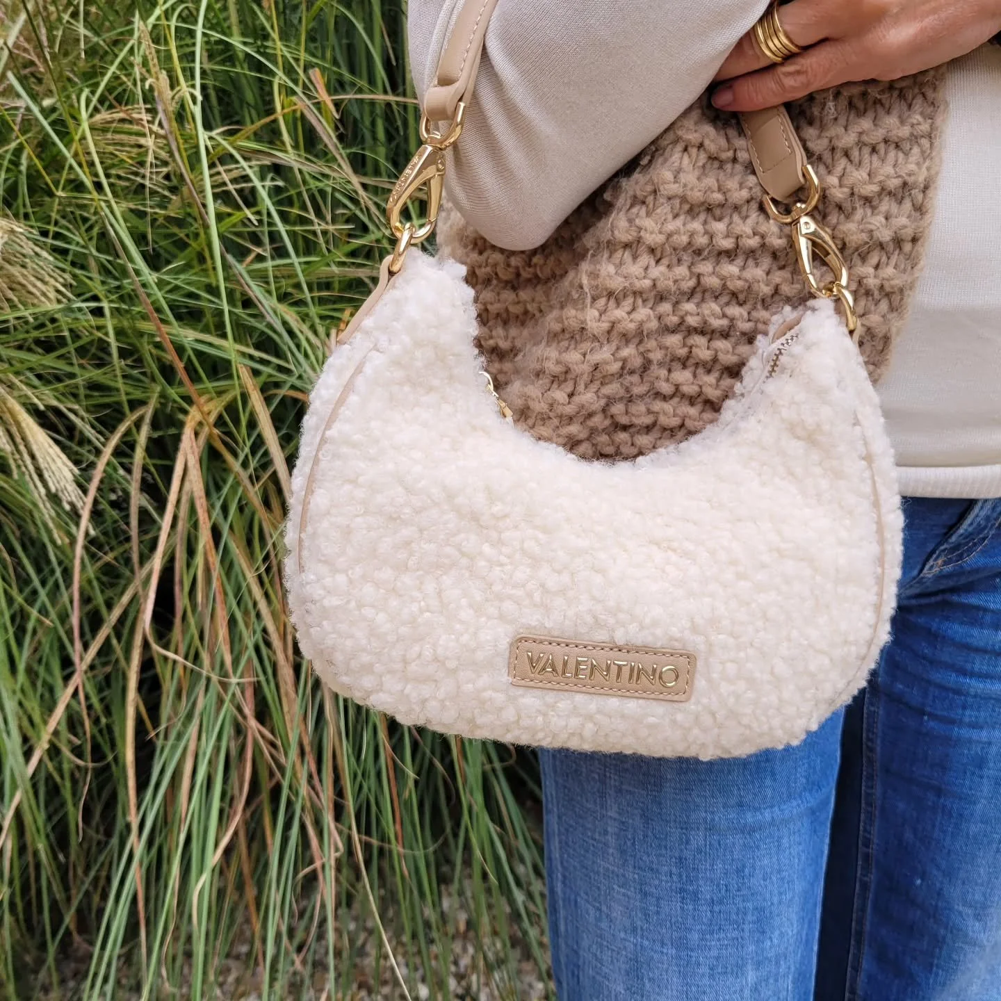 &quot;Teddy&quot; tasje van Valentino Handbags. Er zit ook een lange schouderband bij! &euro;109.99 #steenwegsittard #parkeerplaatssteenwegbereikbaar