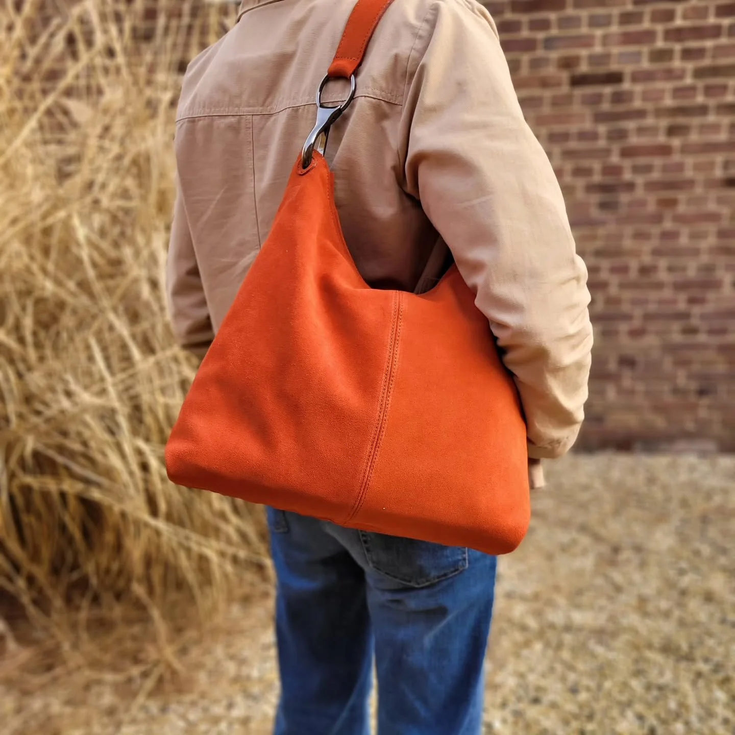 Su&egrave;de tas van Biba Barcelona in een warme kleur oranje &euro;129.95 #steenwegsittard #parkeerplaatssteenwegbereikbaar