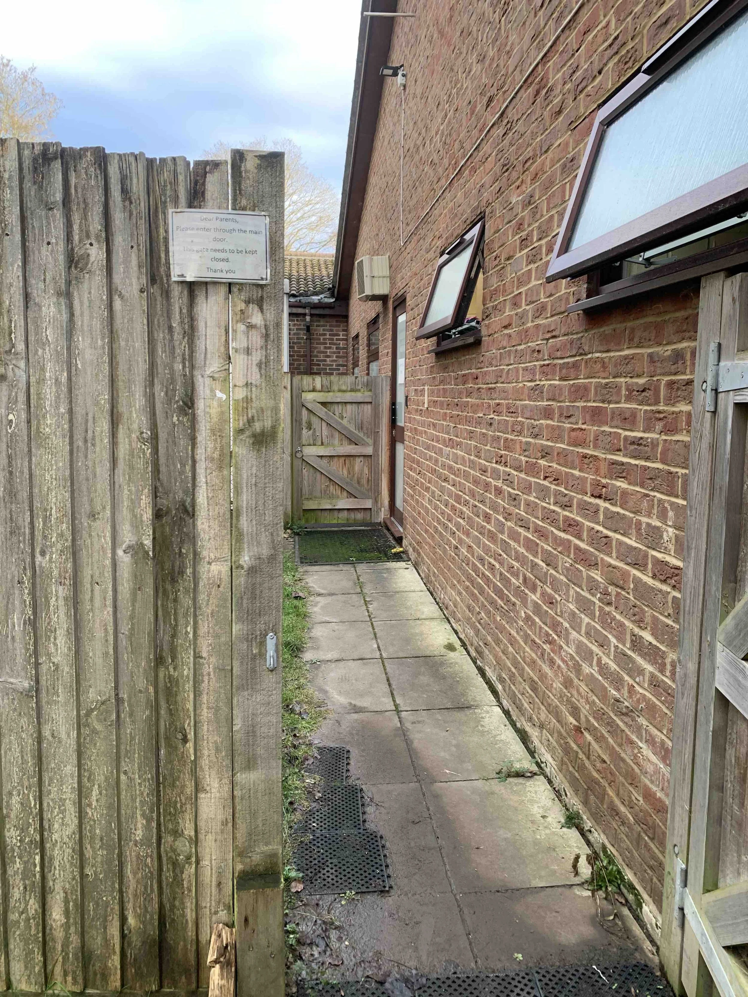 Brooklands School pool, Reigate. Pic 4