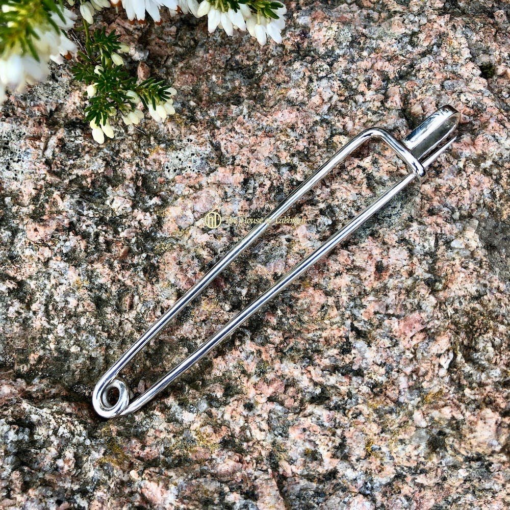 Sterling Silver Highlanders Kilt Pin