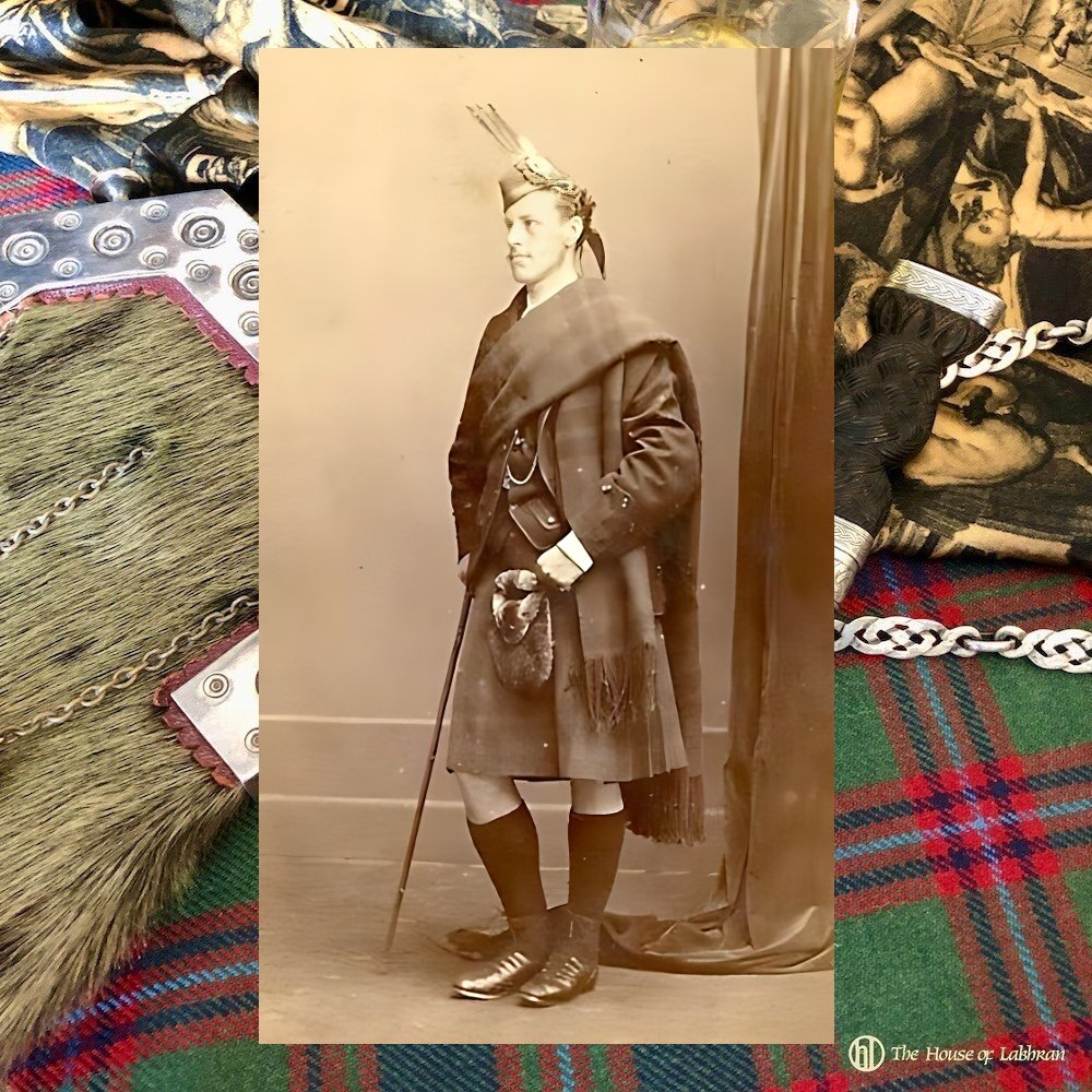 Inverness Clan chief CDV photo showing a fine otter full mask sporran