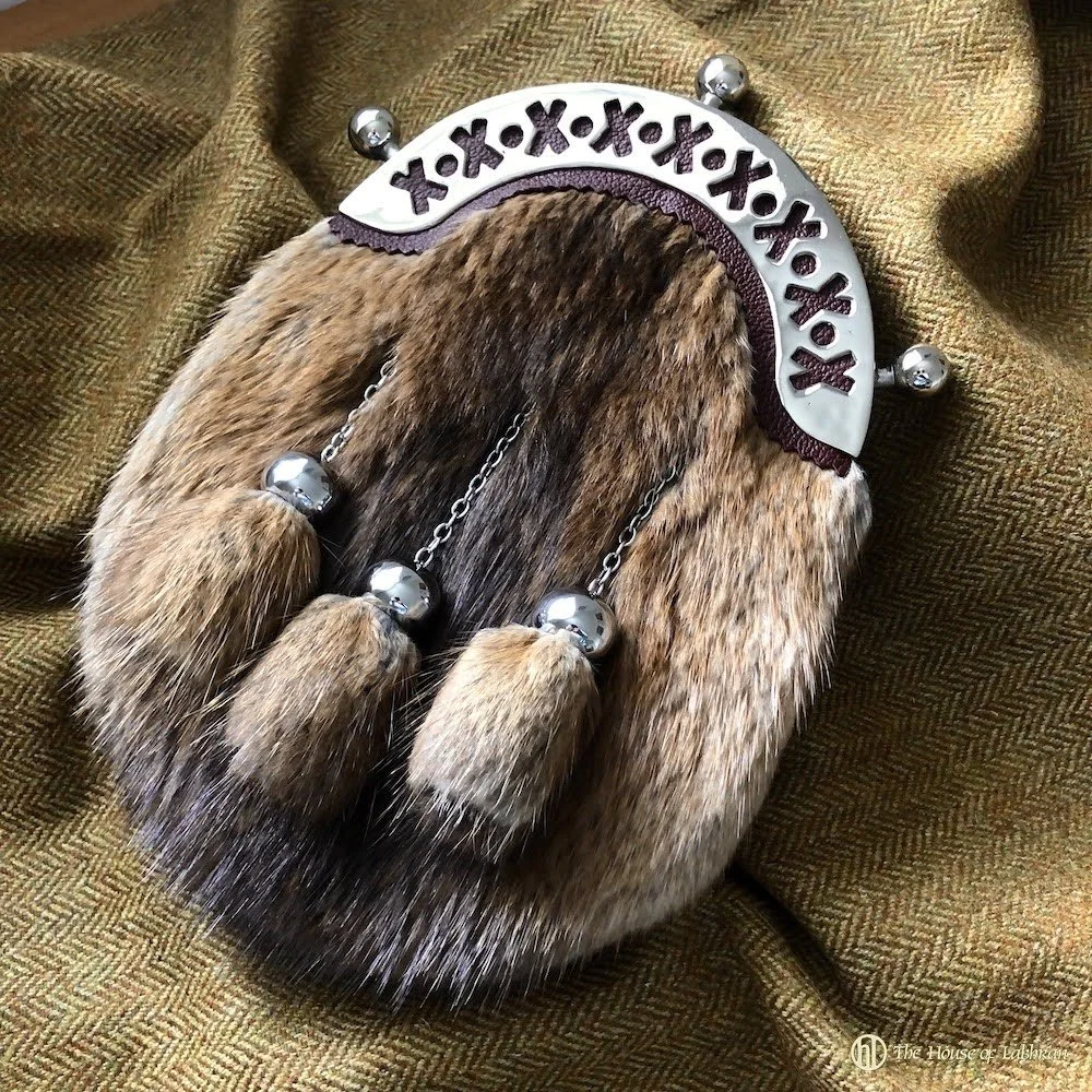 Brass Cantle Musquash Sporran 