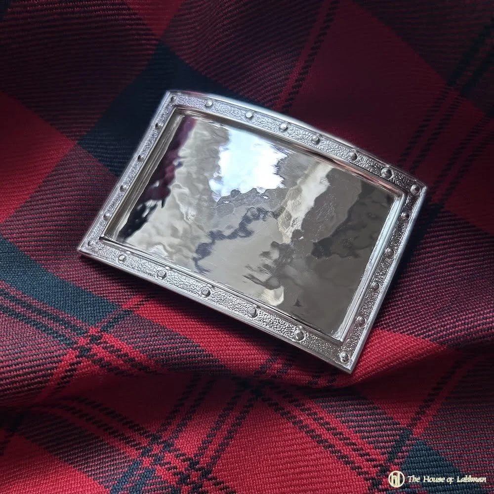 Beaded – Hammered Hamilton &amp; Inches Silver Kilt Buckle.jpg