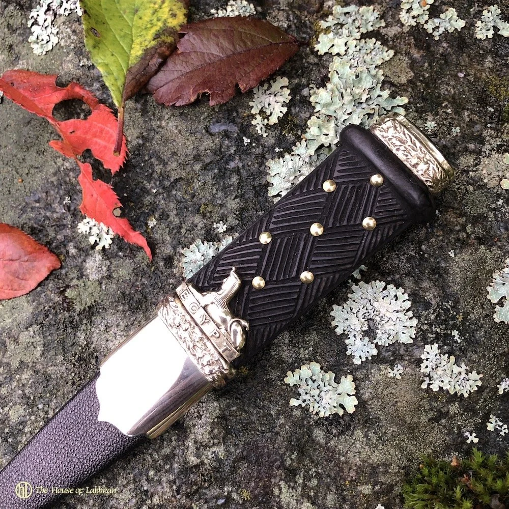 Classic Scottish Cameron Highlanders sgian dubh - Made in Scotland.jpg