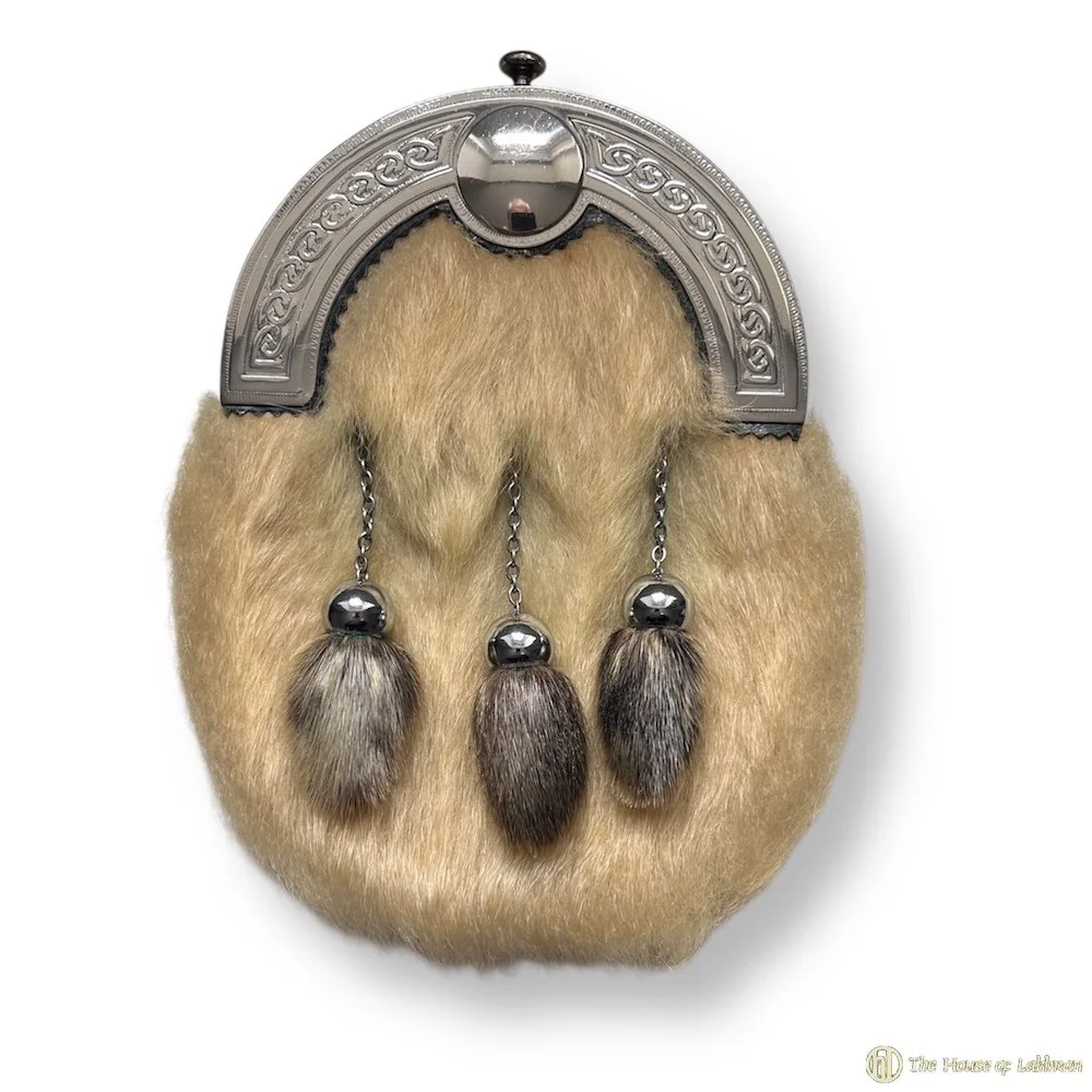Vintage 1970's Champagne Sealskin Sporran.jpg