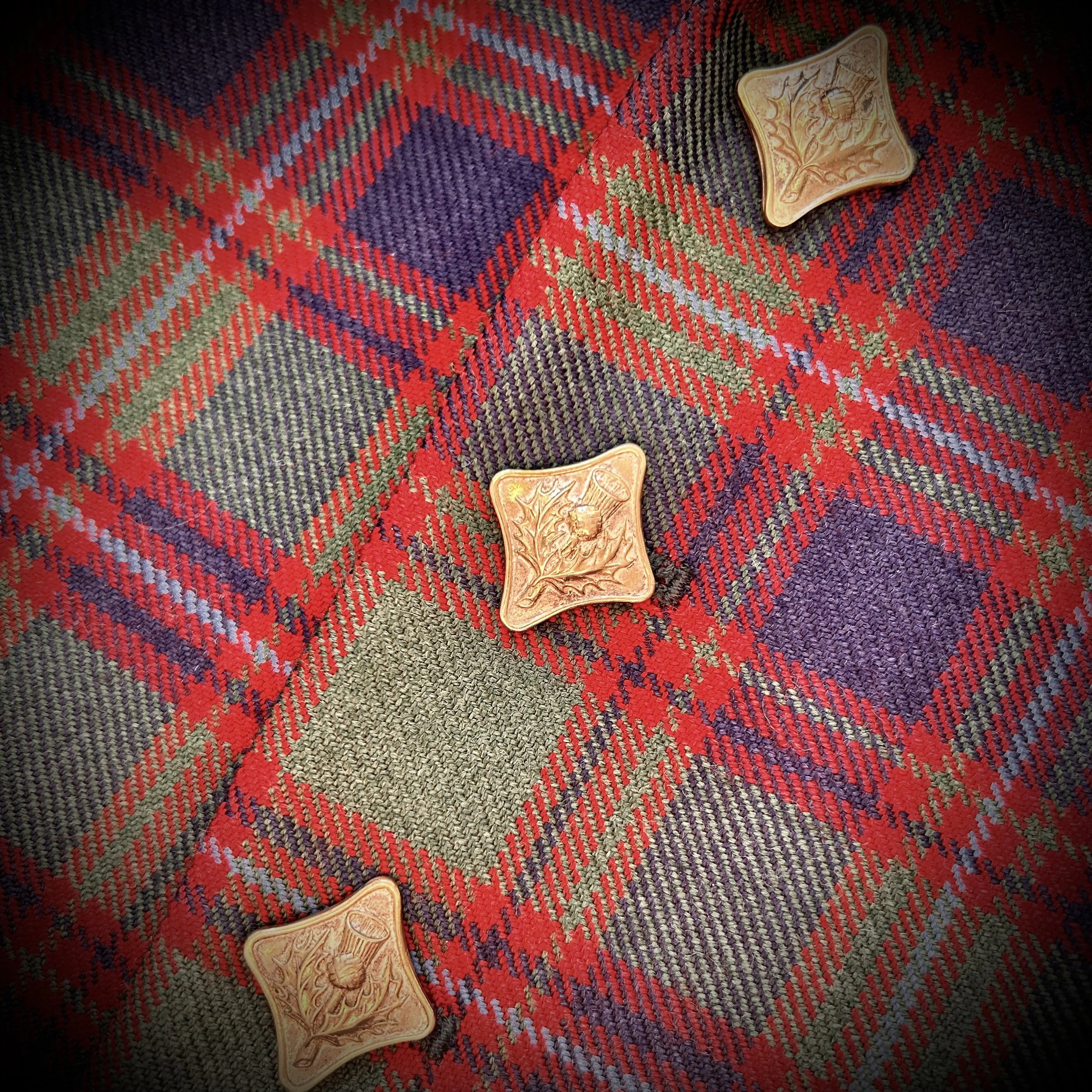 Large  1920-30's Vintage Scottish Thistle Buttons - Set of x14 buttons.jpeg