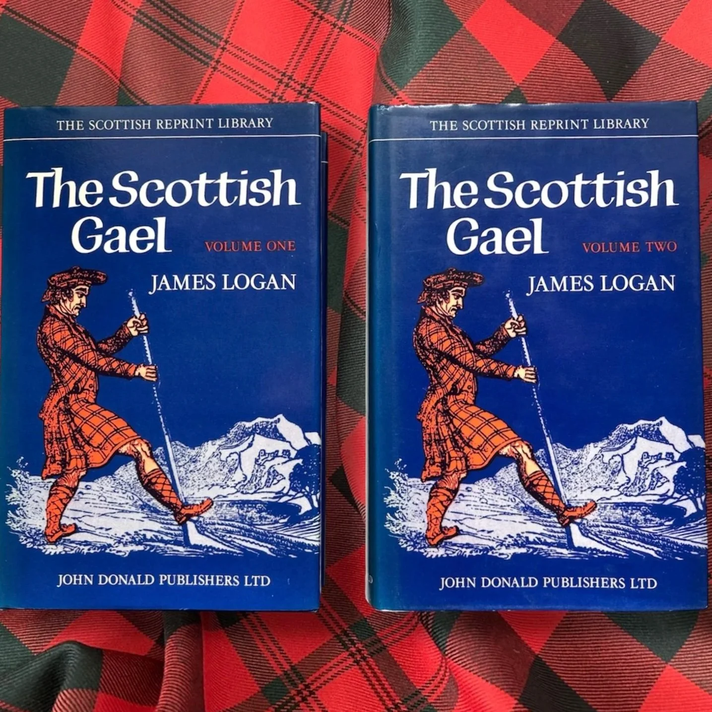 The+Scottish+Gael++-+Vol+I+%26+2+James+Logan+-+1976+Reprint+1876+Edition.jpg