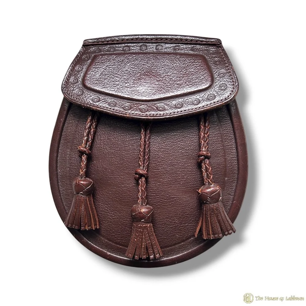 Vintage 1950-60's Edinburgh Brown Leather Sporran.jpg
