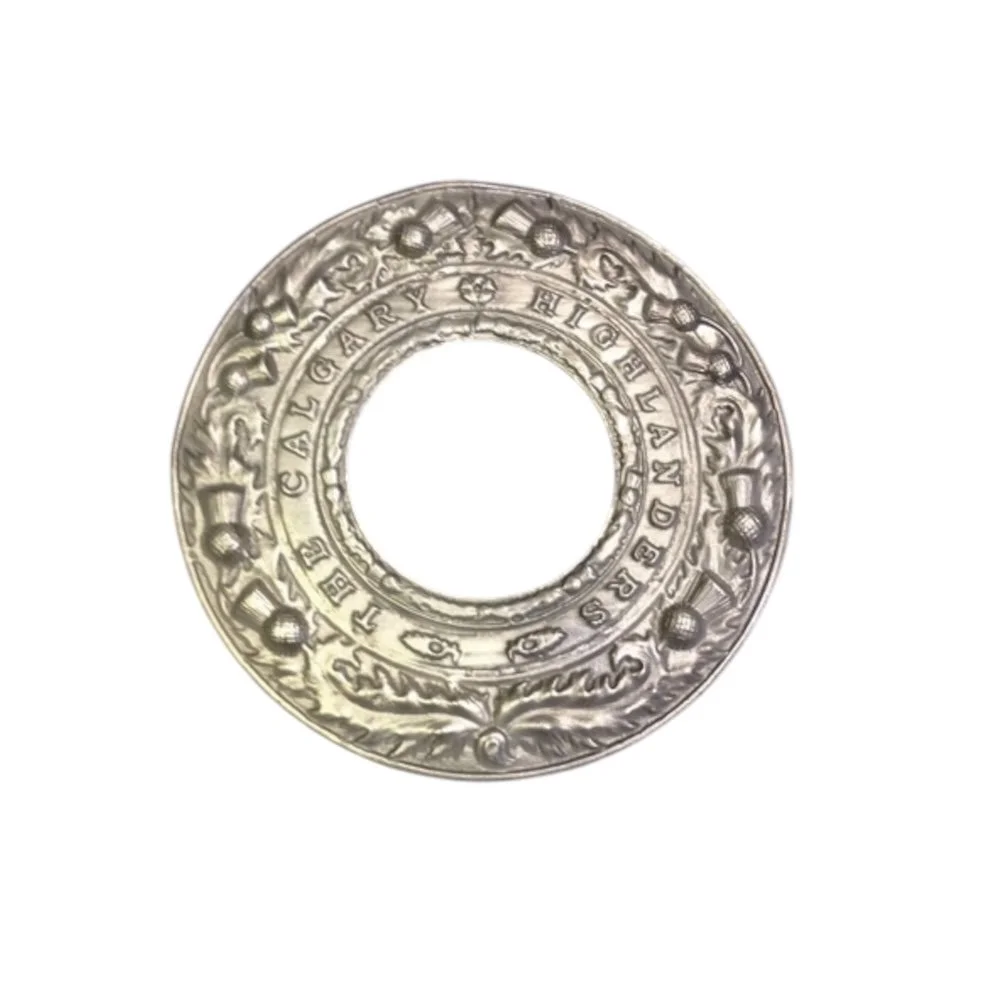 Calgary Highlanders Regimental Plaid Brooch.jpg