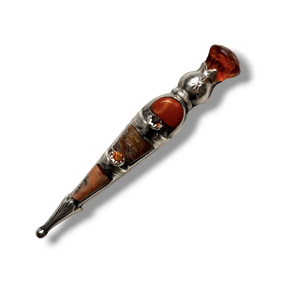 Antique Scottish Agate Sterling Silver Dirk Lapel Pin - Brooch.jpg