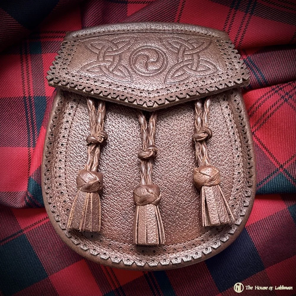 kilt Scottish Hand Aged 1910 Pattern Brown Leather Sporran.jpeg
