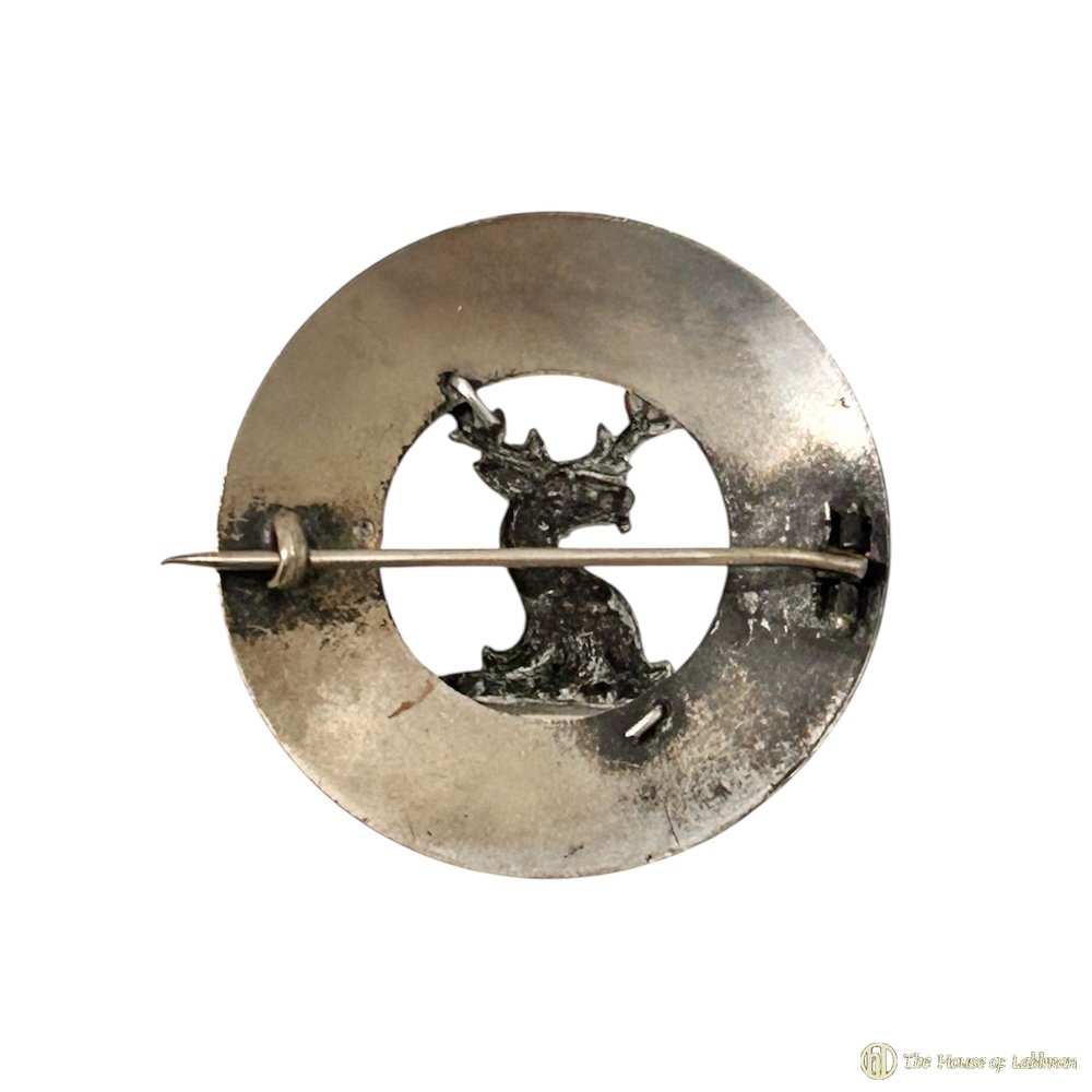 back Vintage Scottish Stags Head Crest Badge - Brooch.jpg