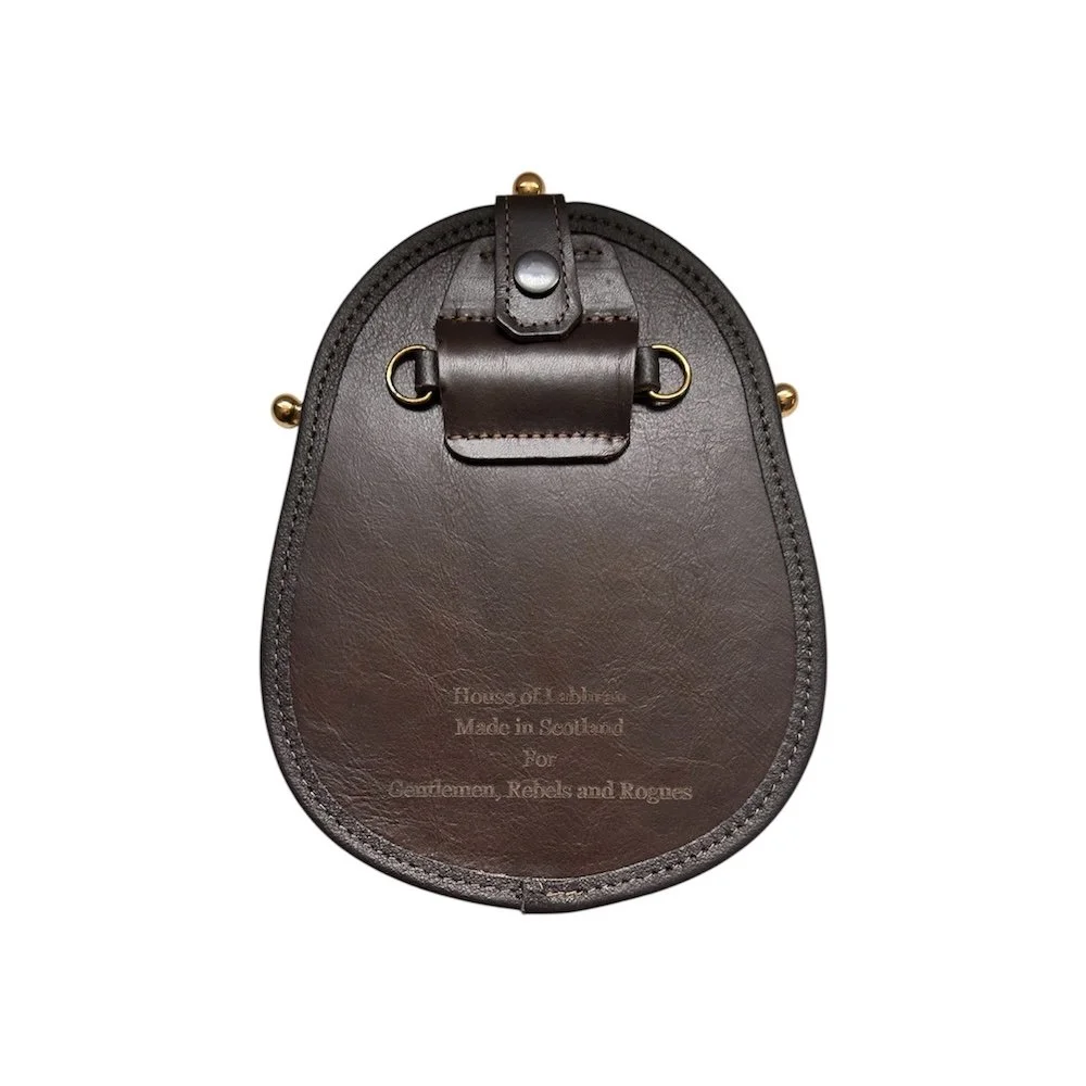 back Edwardian Style Brass Cantle Hunting Sporran.jpg