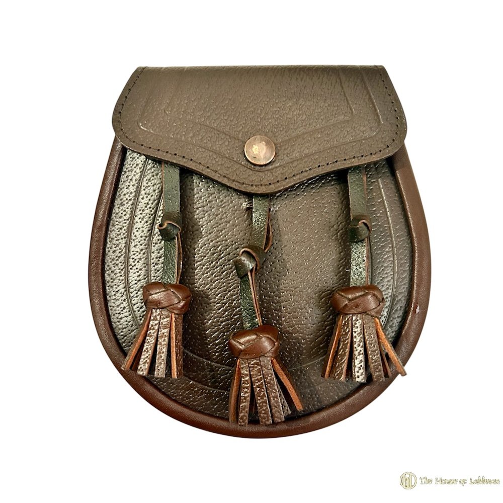 Vintage 1980's Edinburgh Brown Leather Sporran.jpg