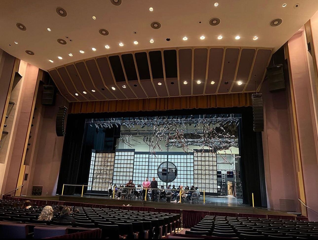 Madama Butterfly Sitzprobe this afternoon with @neworleansopera!

It&rsquo;s been an absolute honor to work with this amazing cast, conductor, production staff, and company in this incredible city 💜💛💚

📸: by the incomparable @ninanelsen 
.
.
.
.
