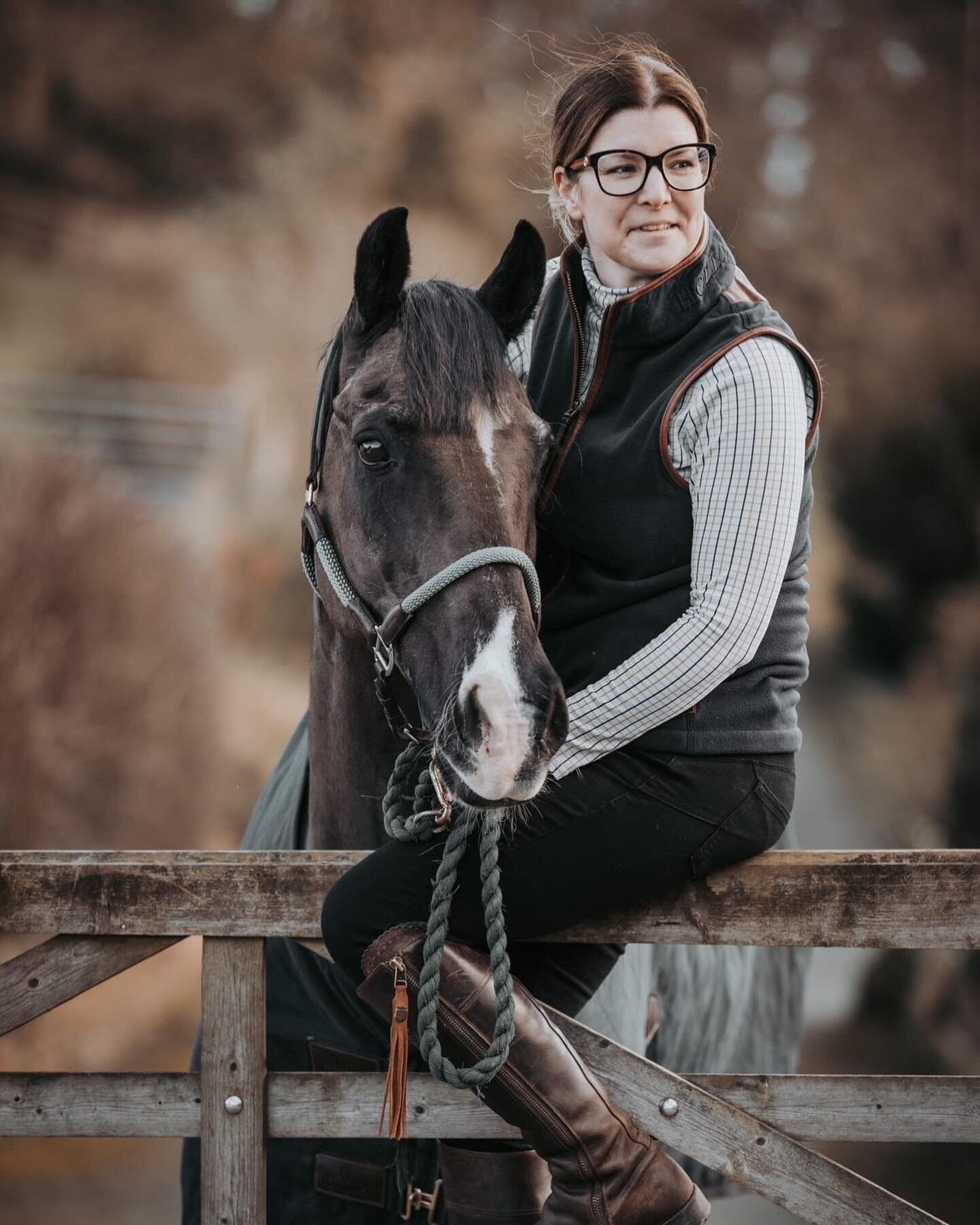 Equine post ✉️ How trauma shows up in horses 🐎 

🐎Weaning-
Horses who deal with anxiety and abandonment (being left alone) have unhealed wounds from the loss and heartache they experienced at weaning time. Not all horses are affected by weaning, bu