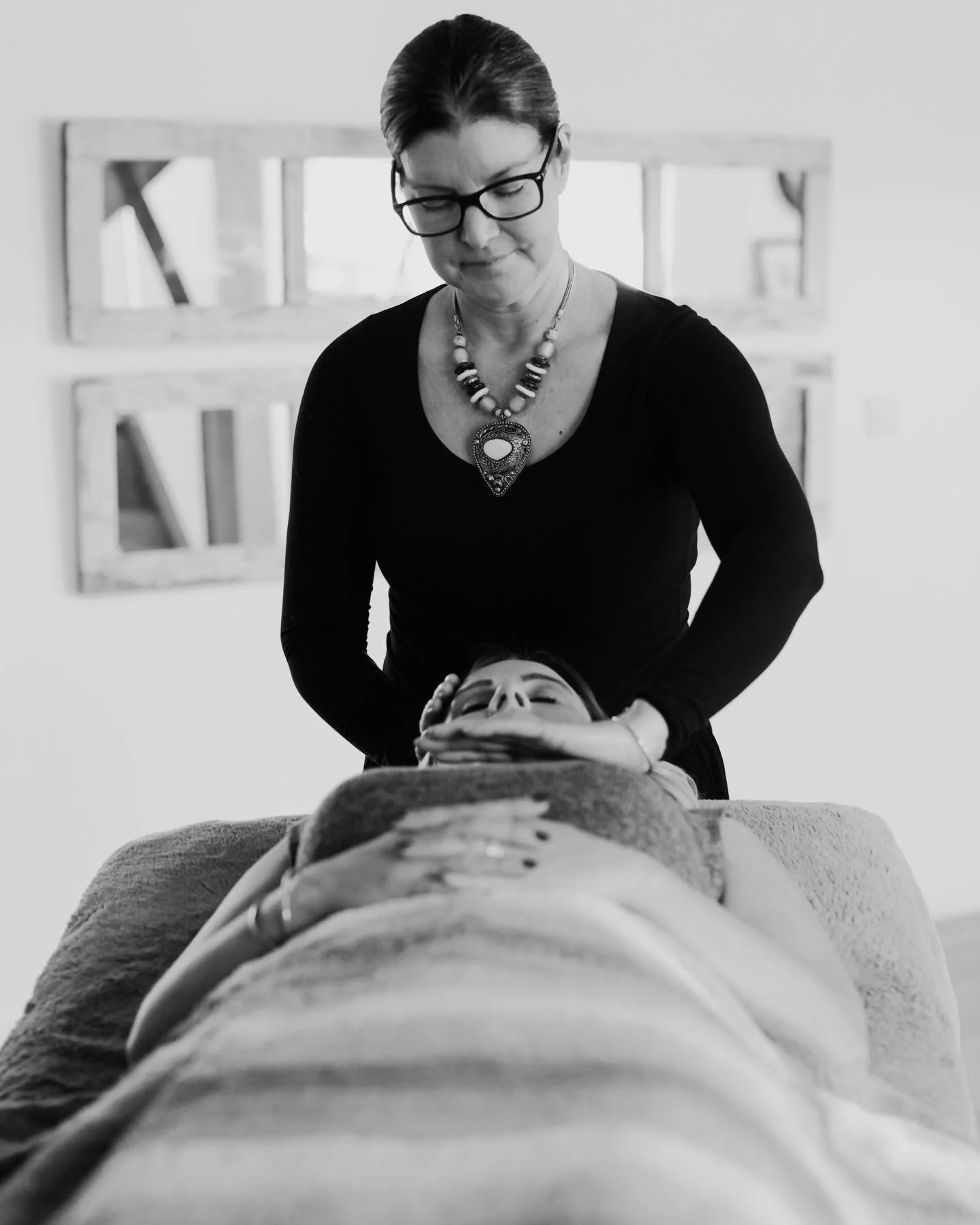 New Year Energy Reset 💫

Release, Realign &amp; Rise

Transform Your Energy for 2026
As we close the chapter on 2025 and step into the fresh possibilities of 2026, this powerful 90-minute session is designed to clear away everything that no longer s