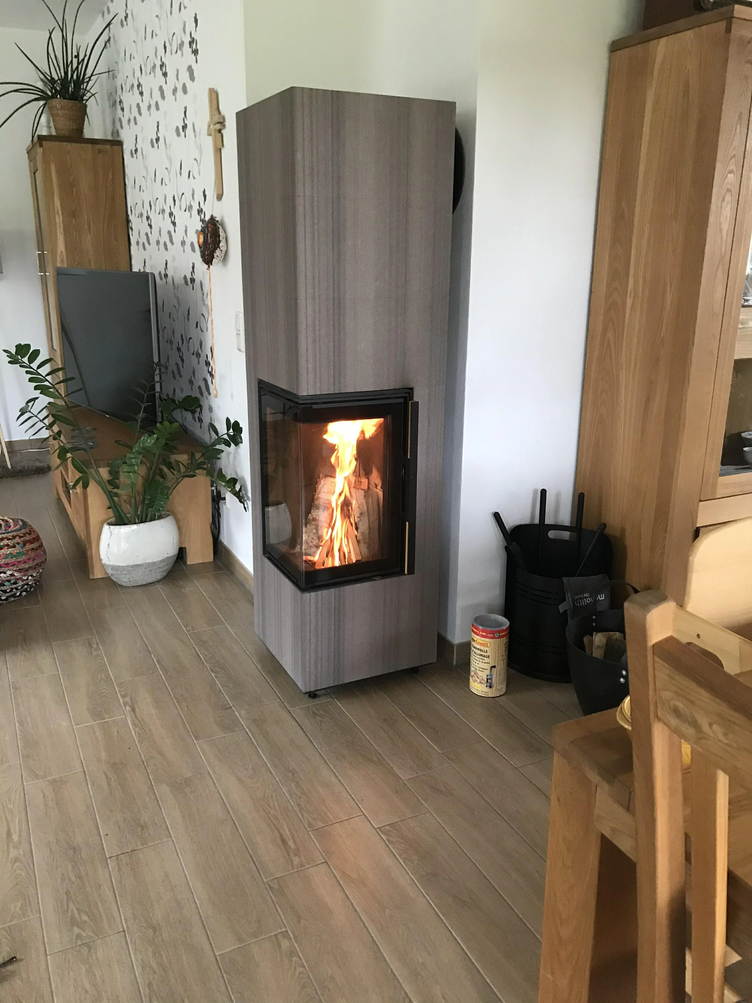 Monolith fire inside DIE EINZIGARTIGE FEUERSTÄTTE