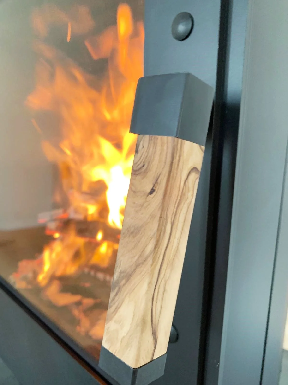 Speicherkaminofen als Raumtrenner 