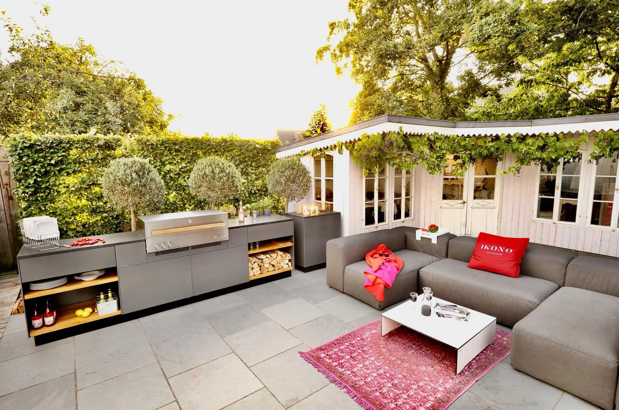 Zeit für Entspannung auf allen Ebenen ... IKONO LIVING