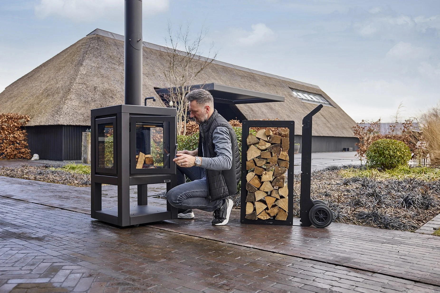 Quaruba XL MOBILE BLACK 004.jpg