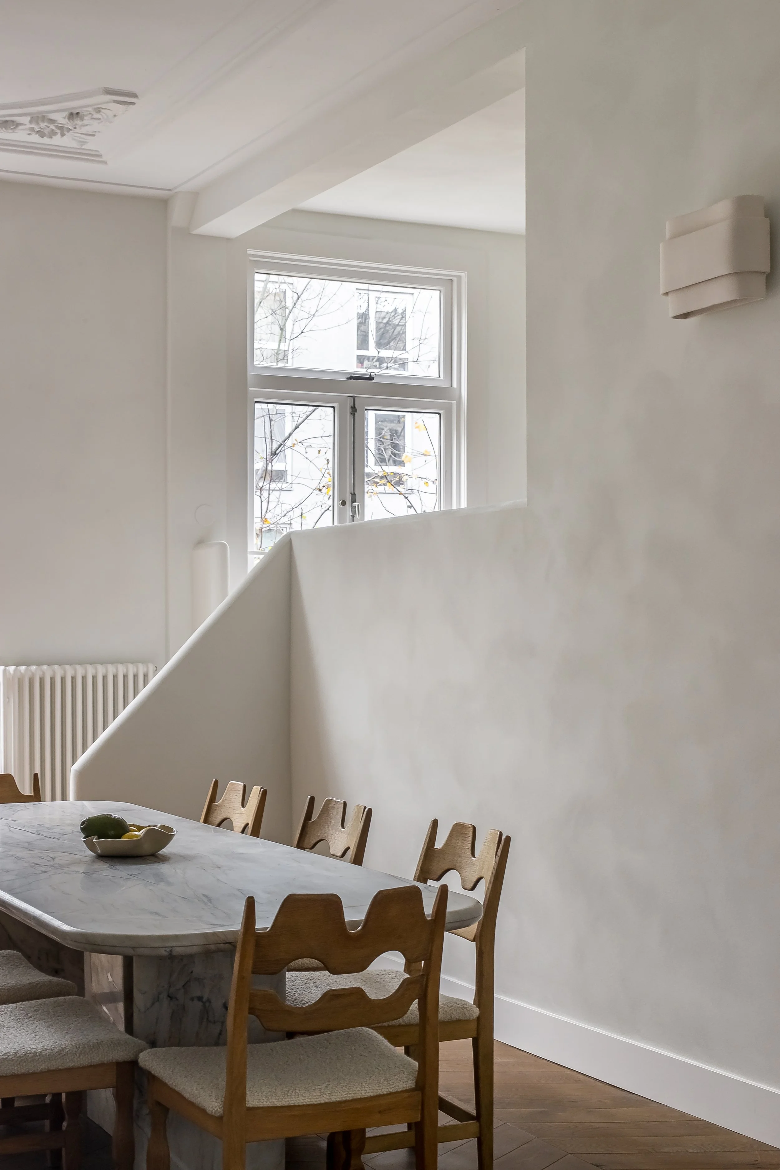 custom quartz dining table razor blade chairs