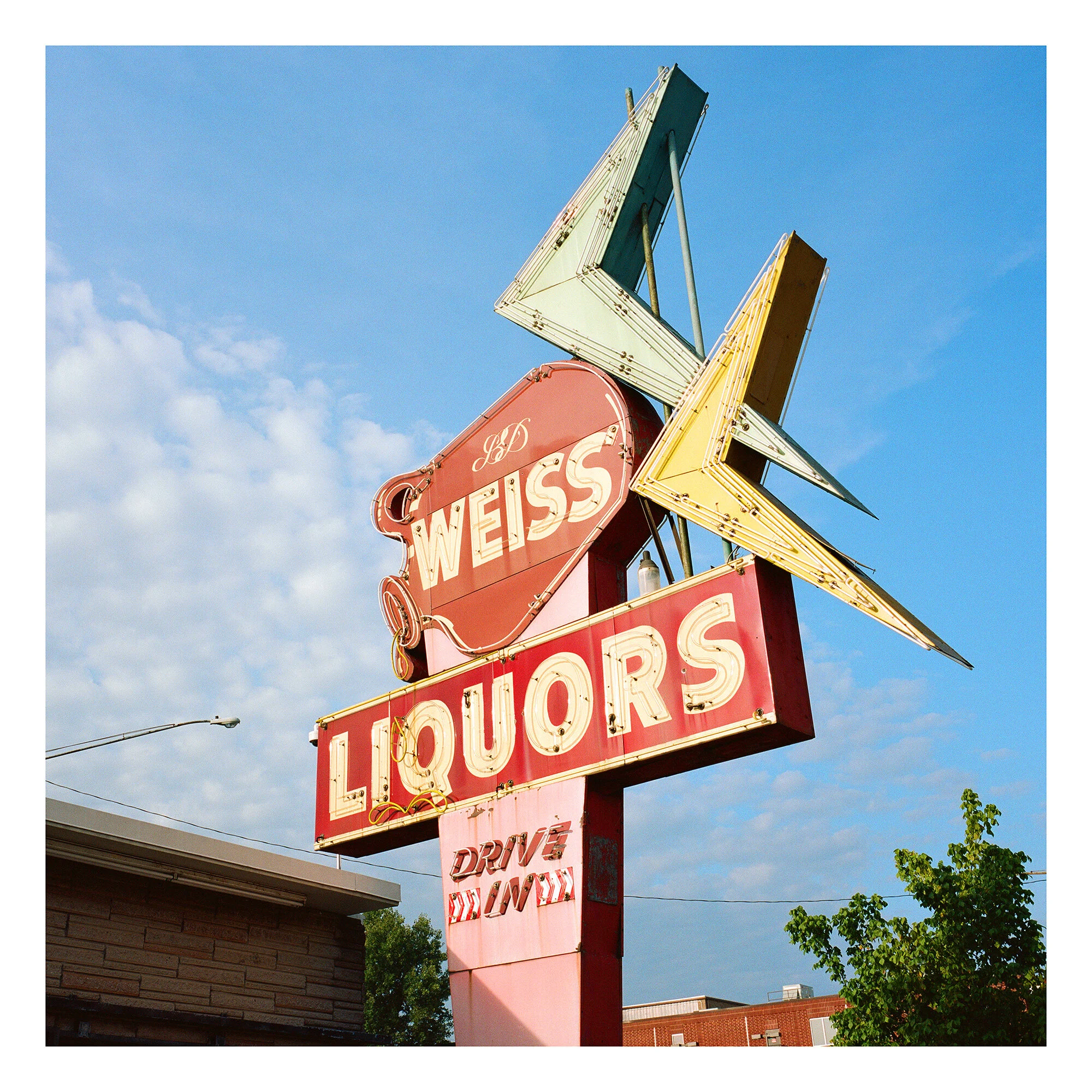 Weiss Liquors / 824 Main Street