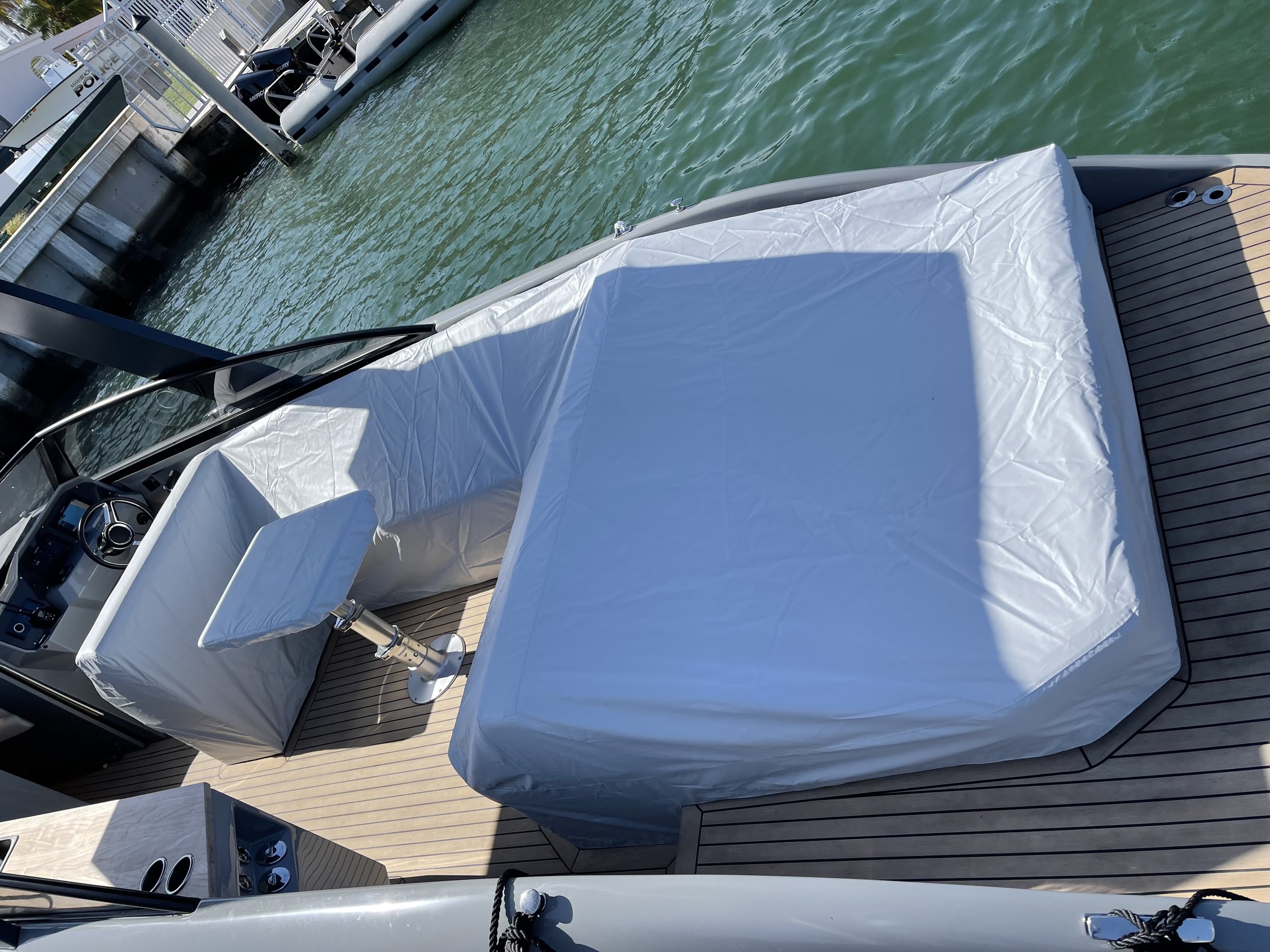 Custom Covers for Outdoor Marine Equipment in Miami