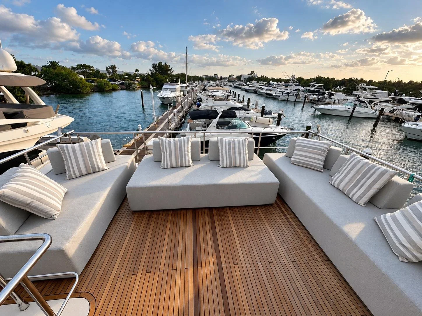 Marine Canvas and Upholstery for Motor Yachts and Superyachts: Materials, Fabrication, and Care