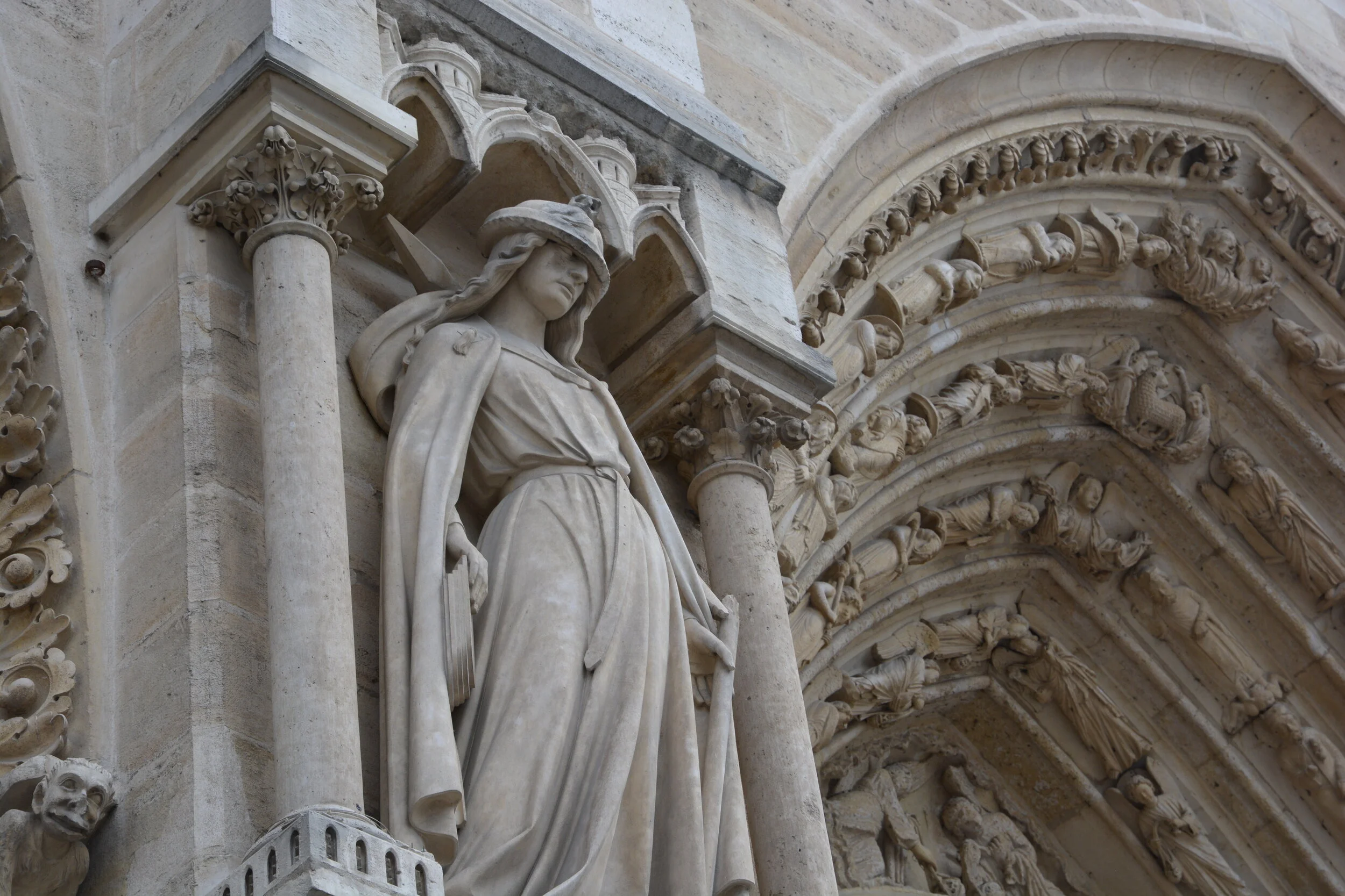  JOAN OF ARC  | NOTRE-DAME  |  PARIS 